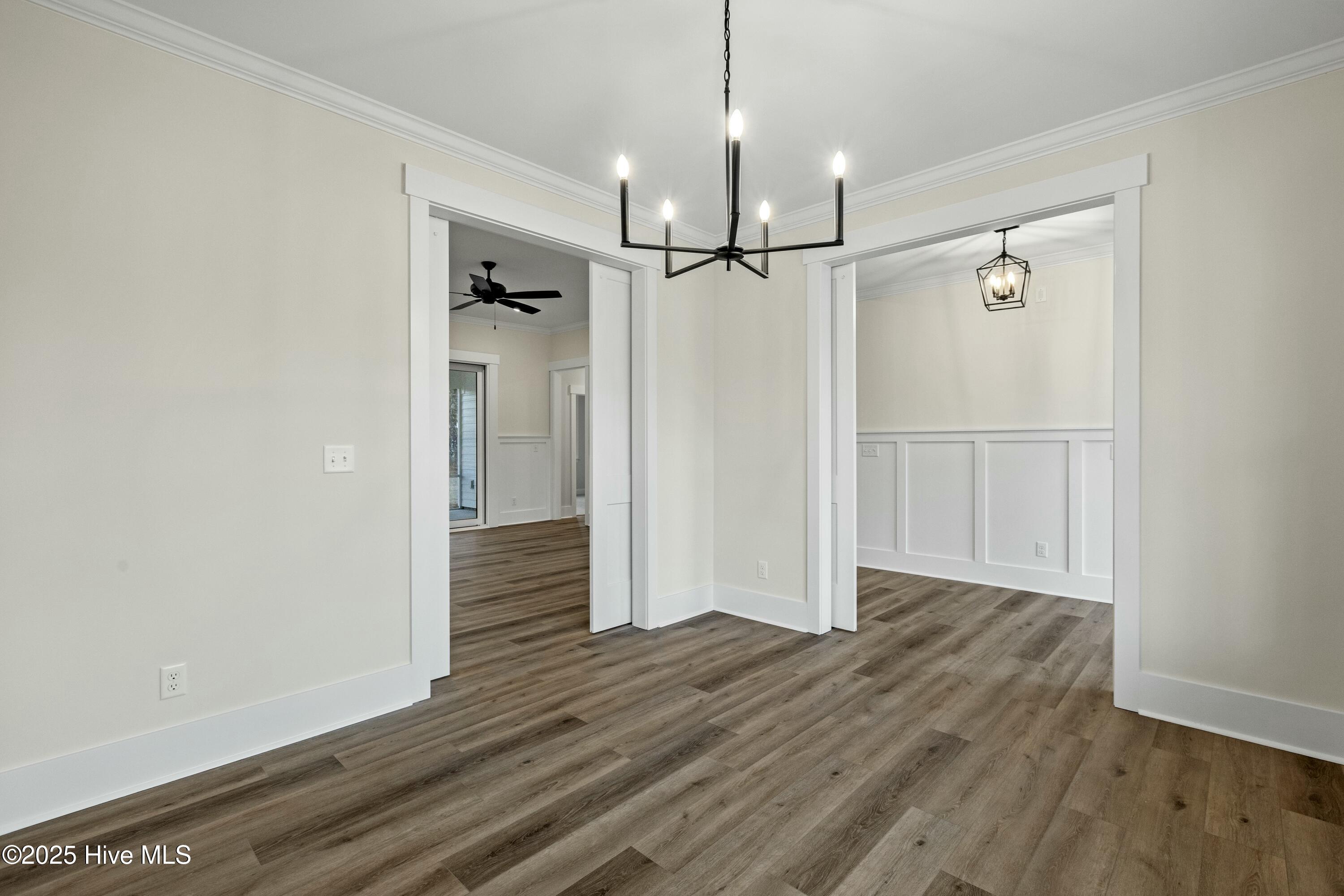 234 Hampton Court Property Photo 8