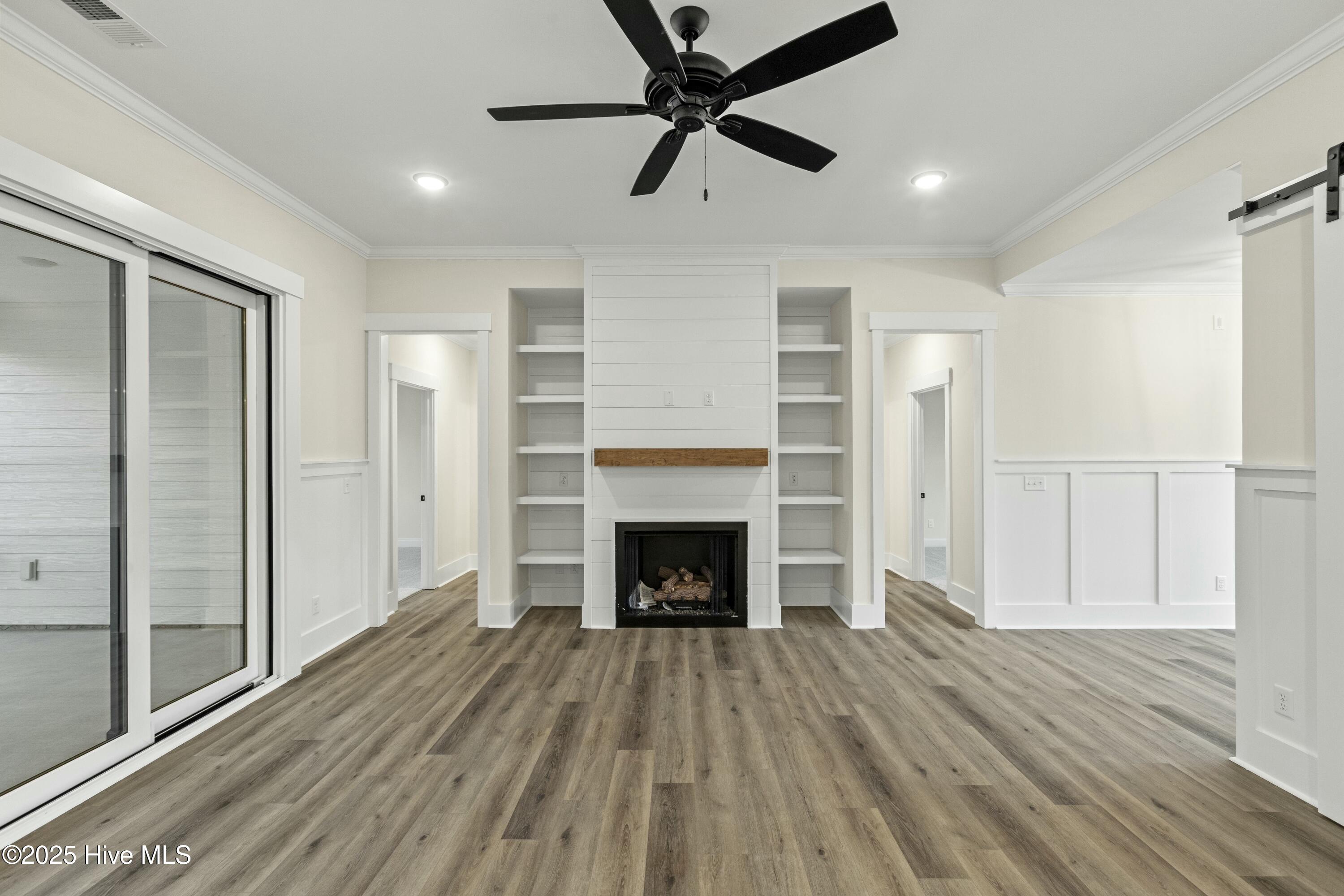 234 Hampton Court Property Photo 10