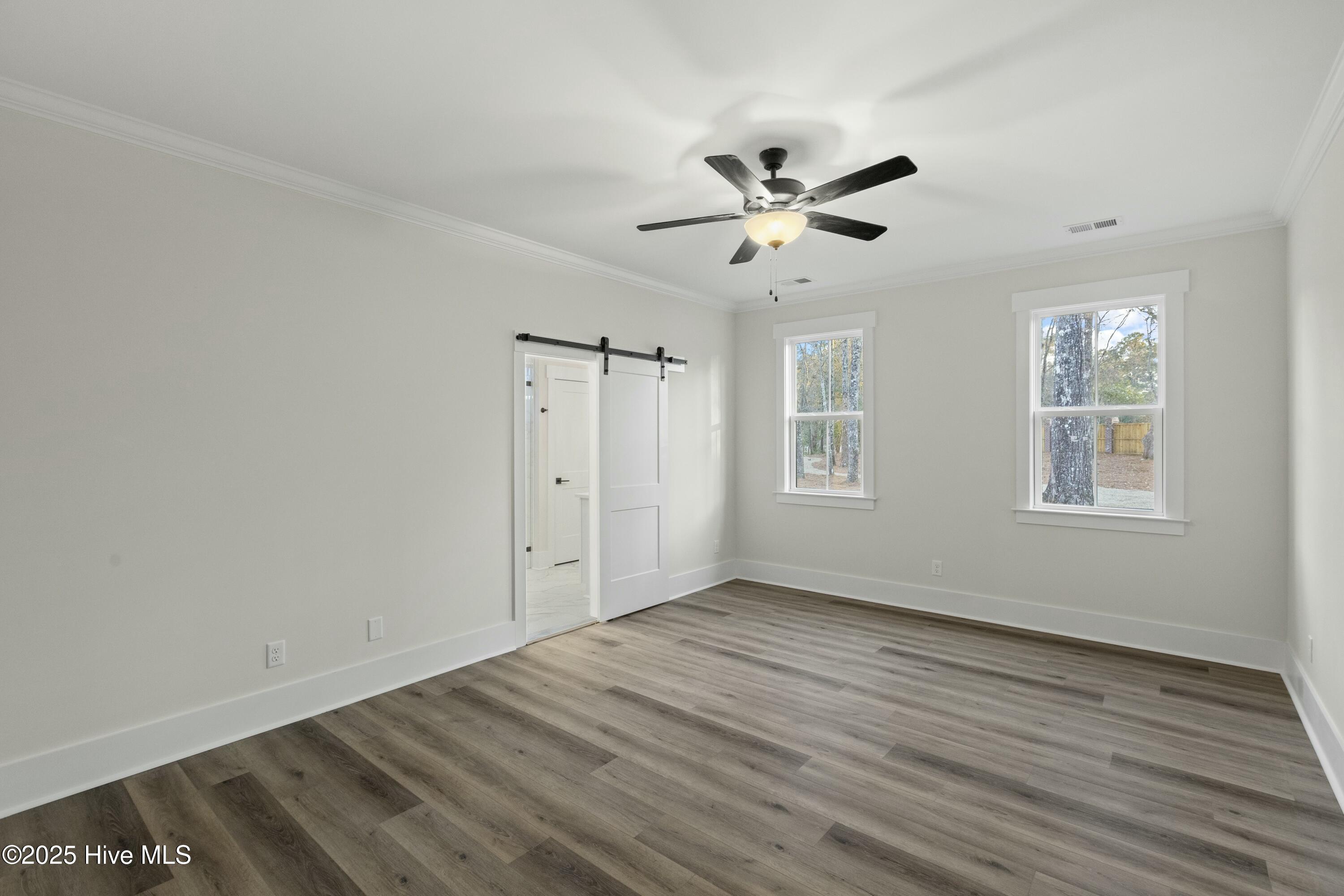 234 Hampton Court Property Photo 25