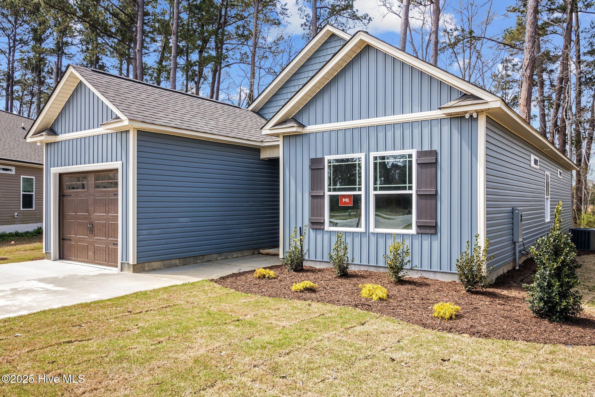 320 Camp Creek Drive Property Photo 2