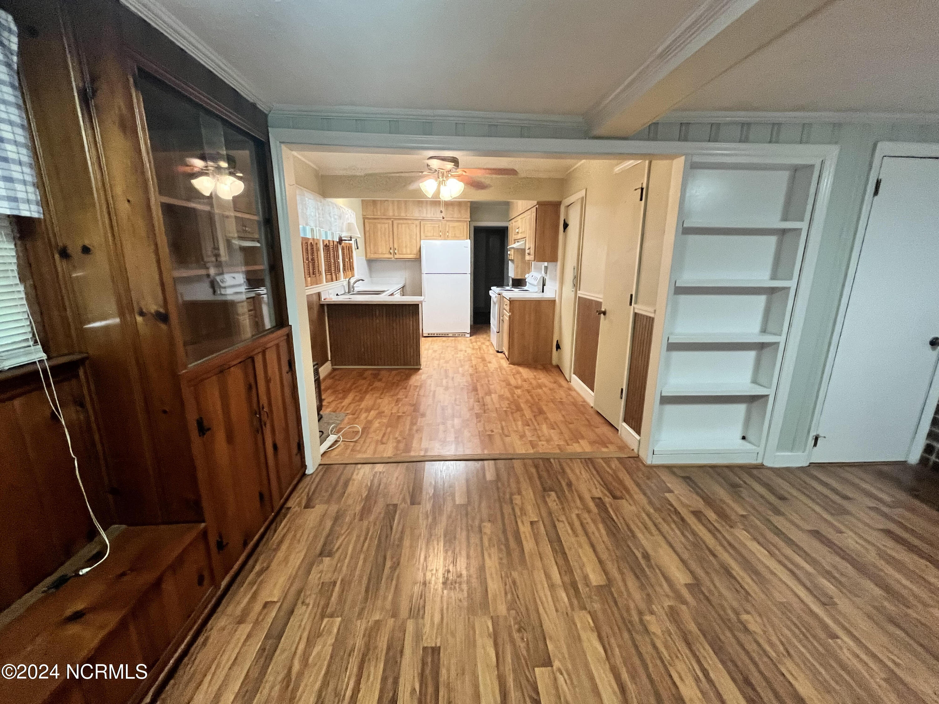 113 E Calhoun Street Property Photo 5
