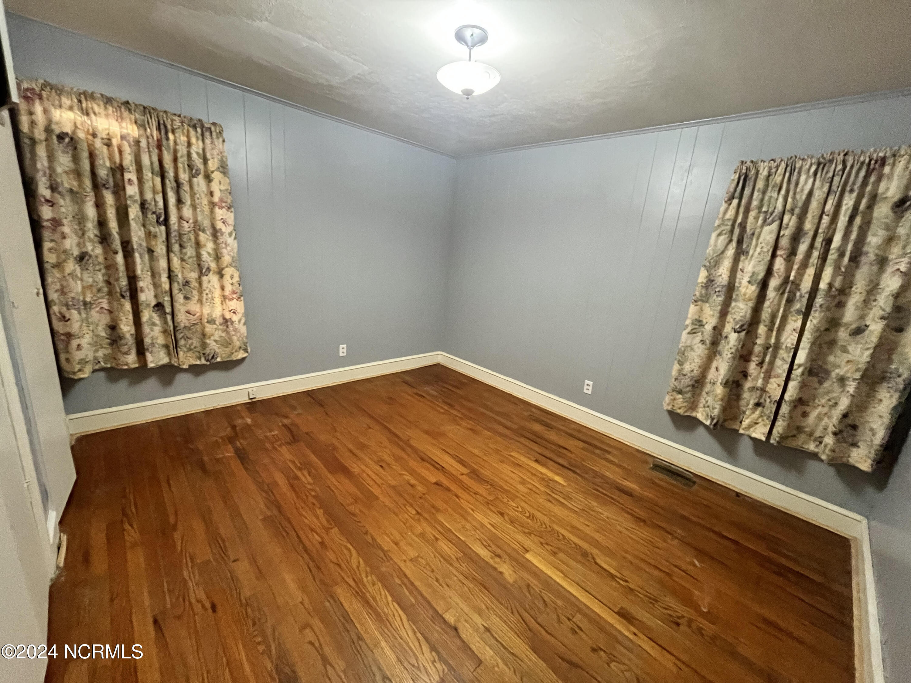113 E Calhoun Street Property Photo 11
