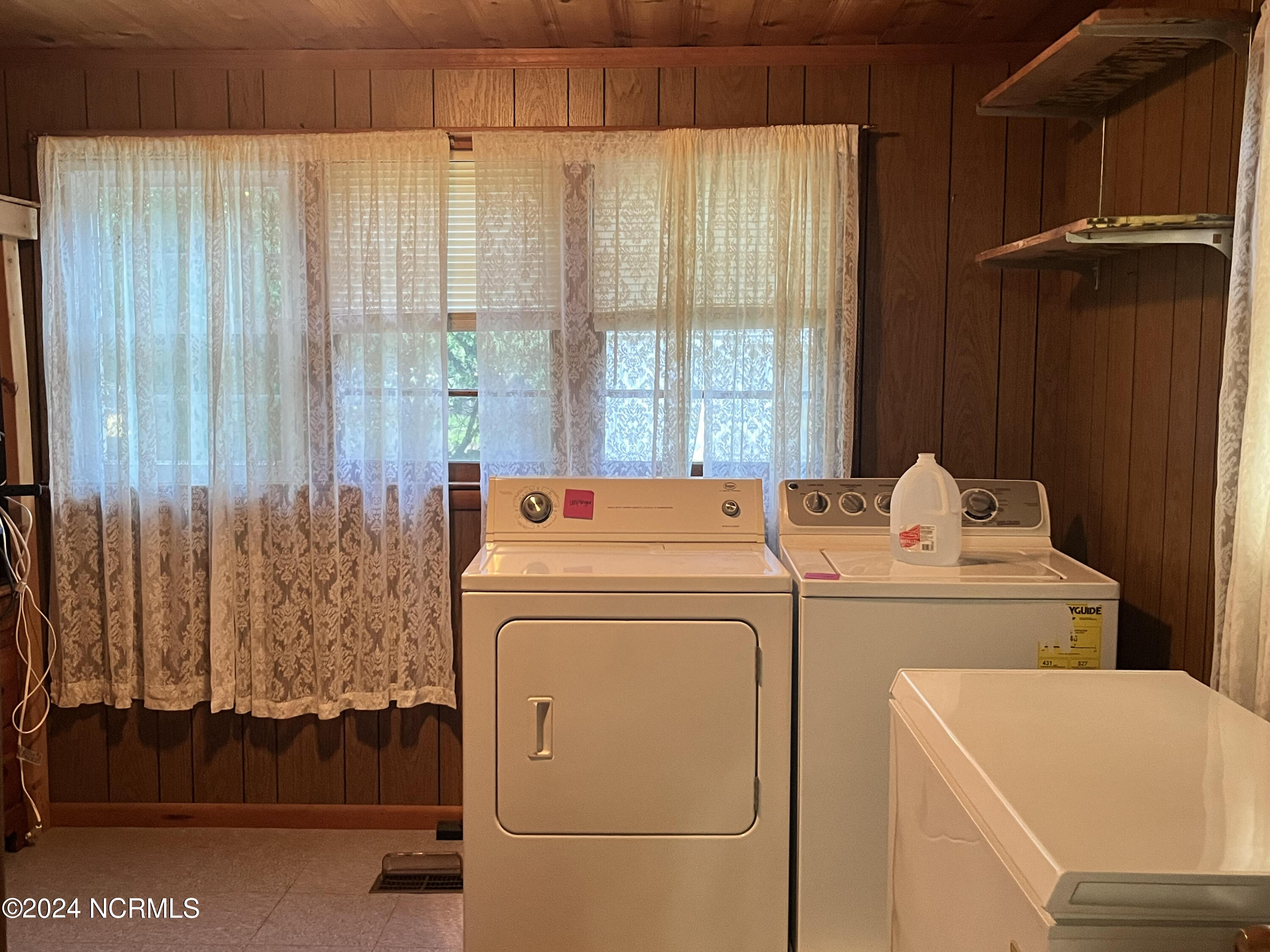 113 E Calhoun Street Property Photo 13