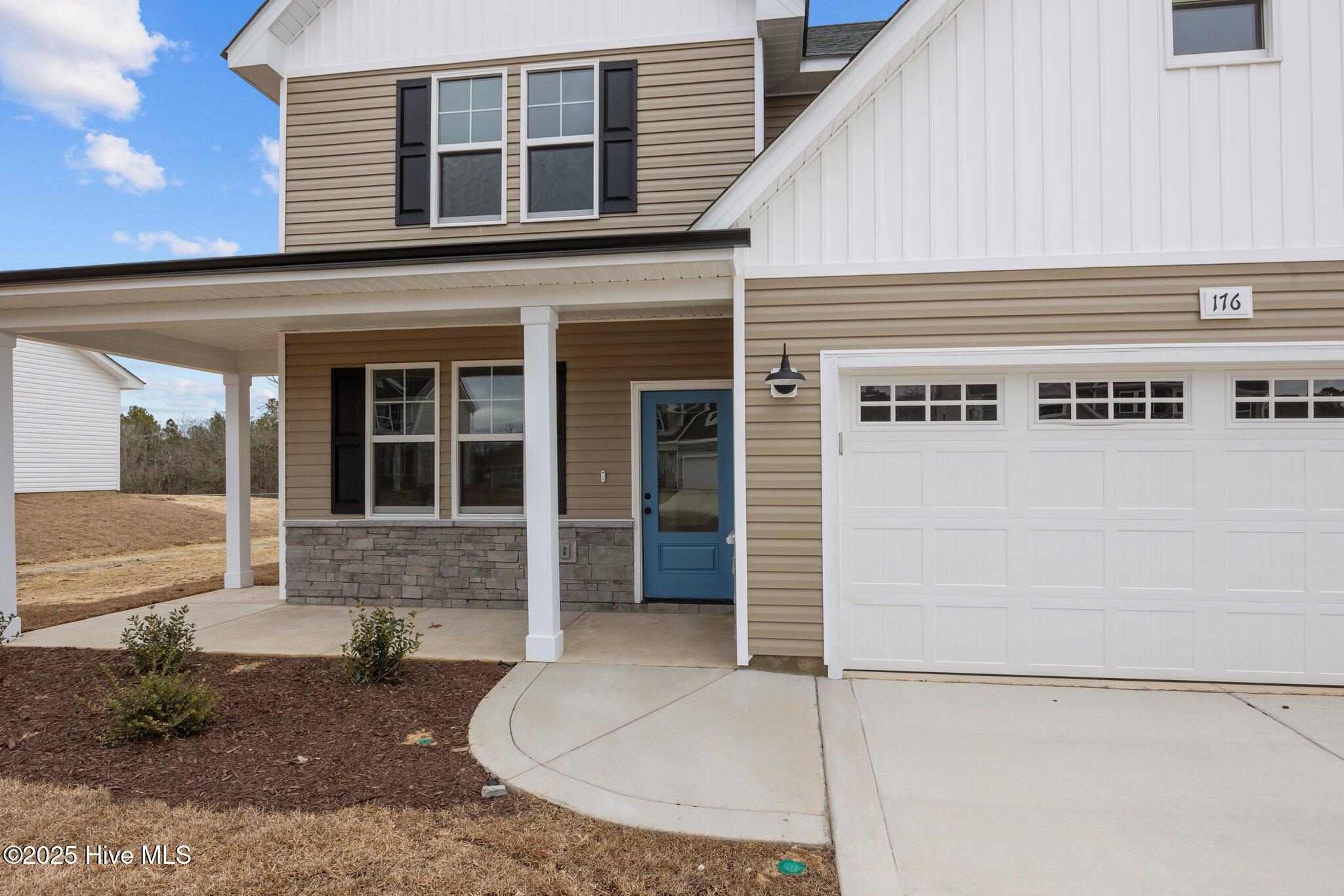 176 Grove Walk Road Property Photo 3