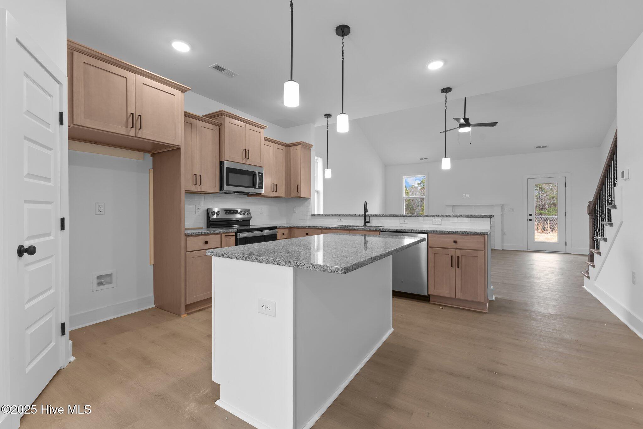 176 Grove Walk Road Property Photo 7