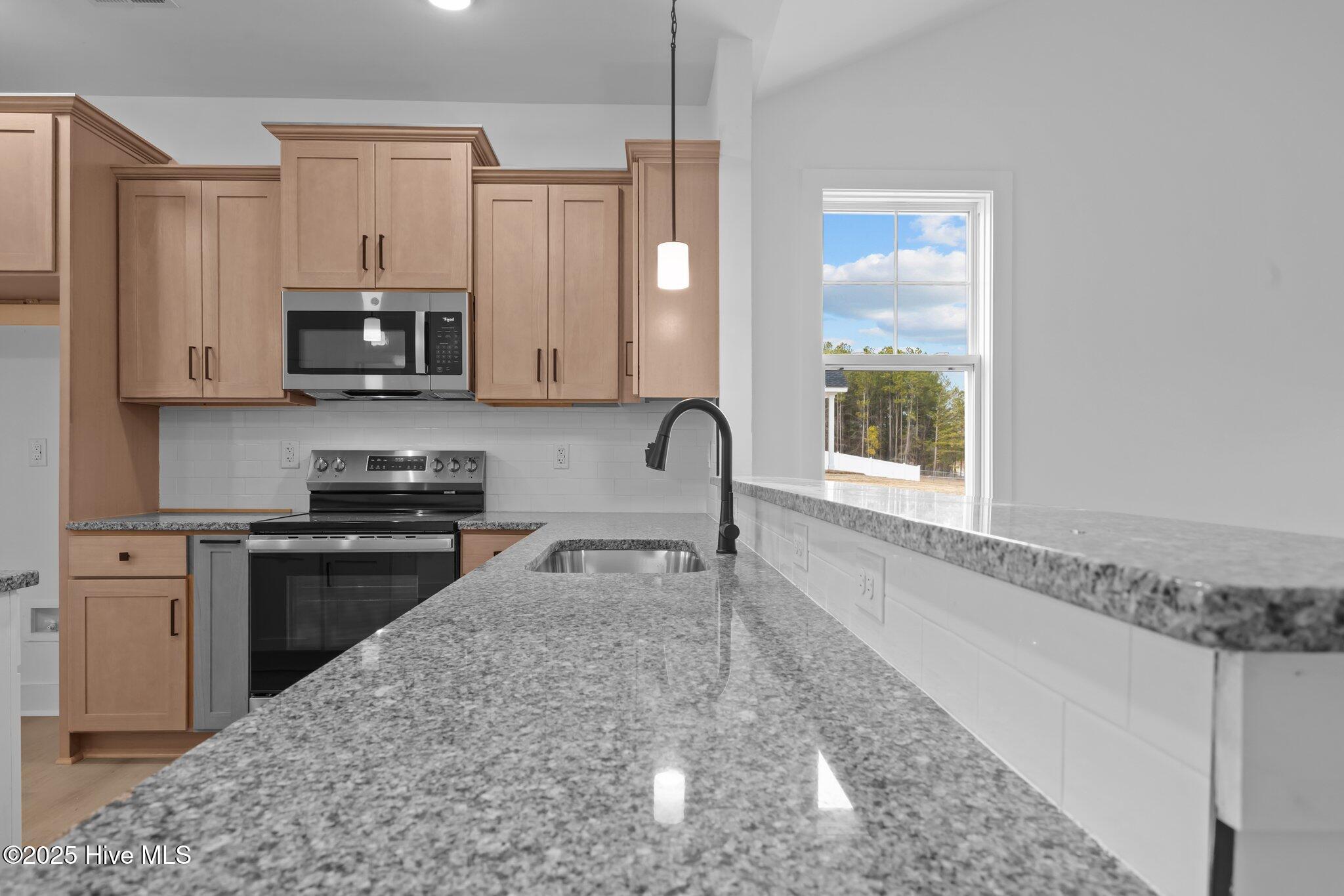 176 Grove Walk Road Property Photo 8