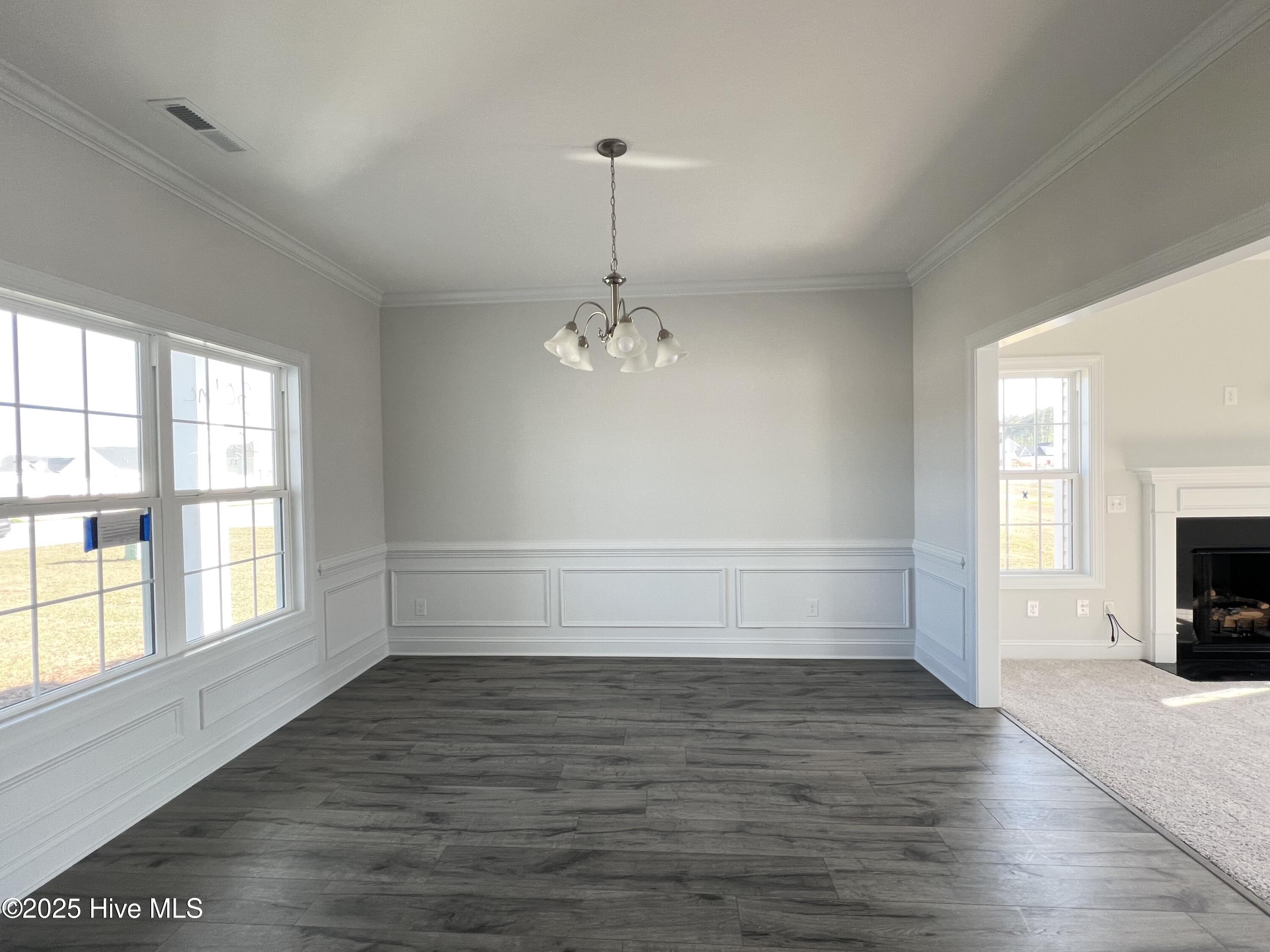 2025 Bluewater Boulevard Property Photo 2
