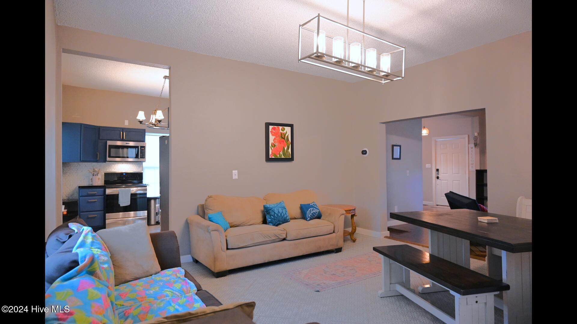 511 Blades Avenue Property Photo 8