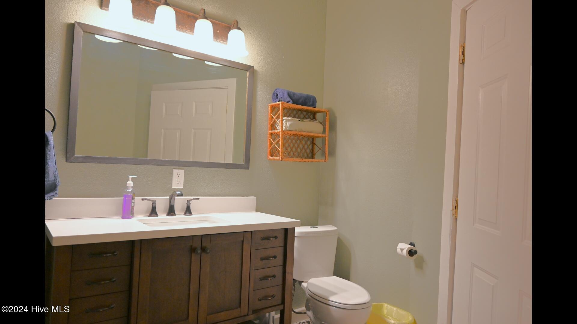 511 Blades Avenue Property Photo 14