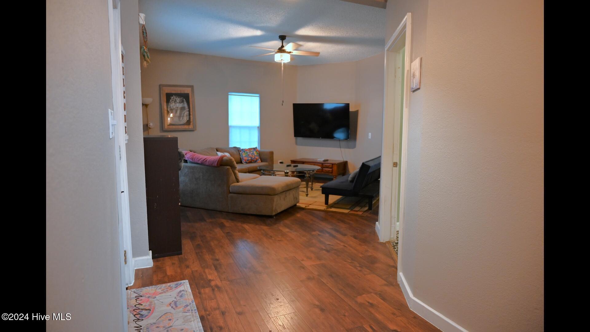 511 Blades Avenue Property Photo 15