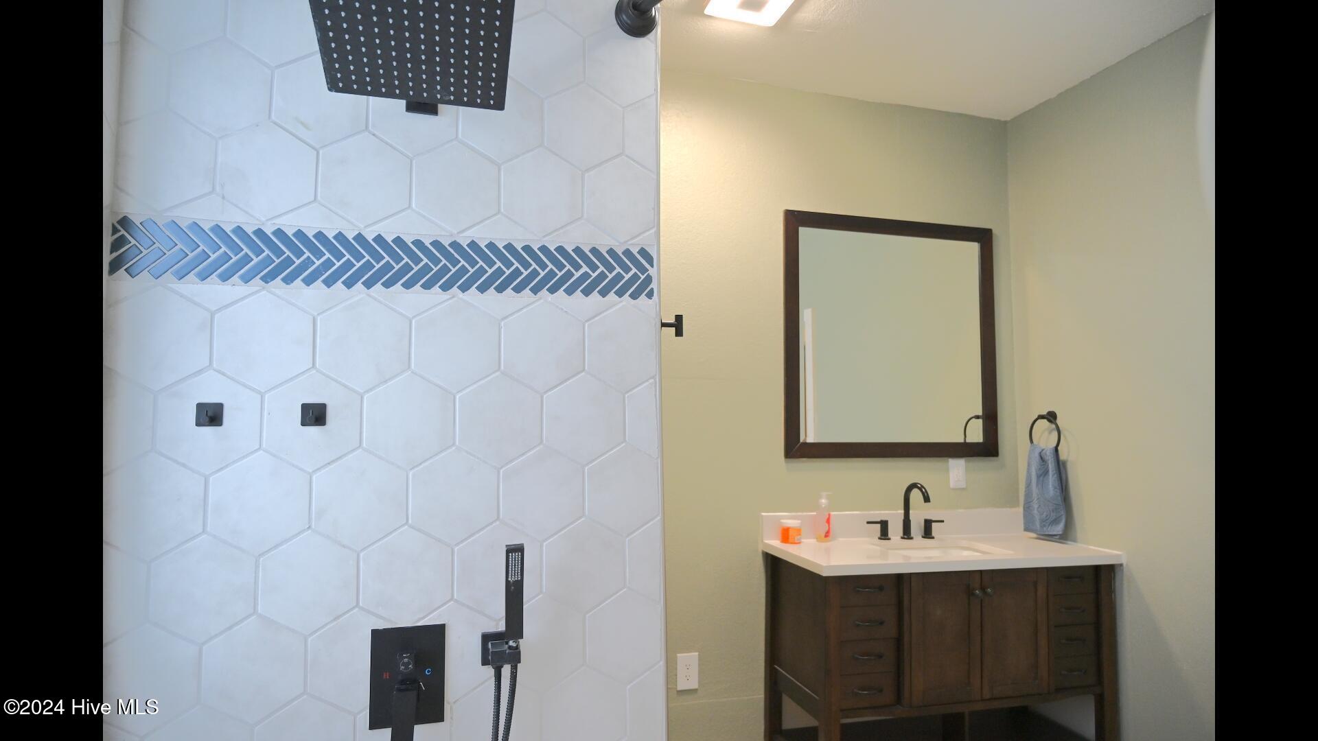 511 Blades Avenue Property Photo 20