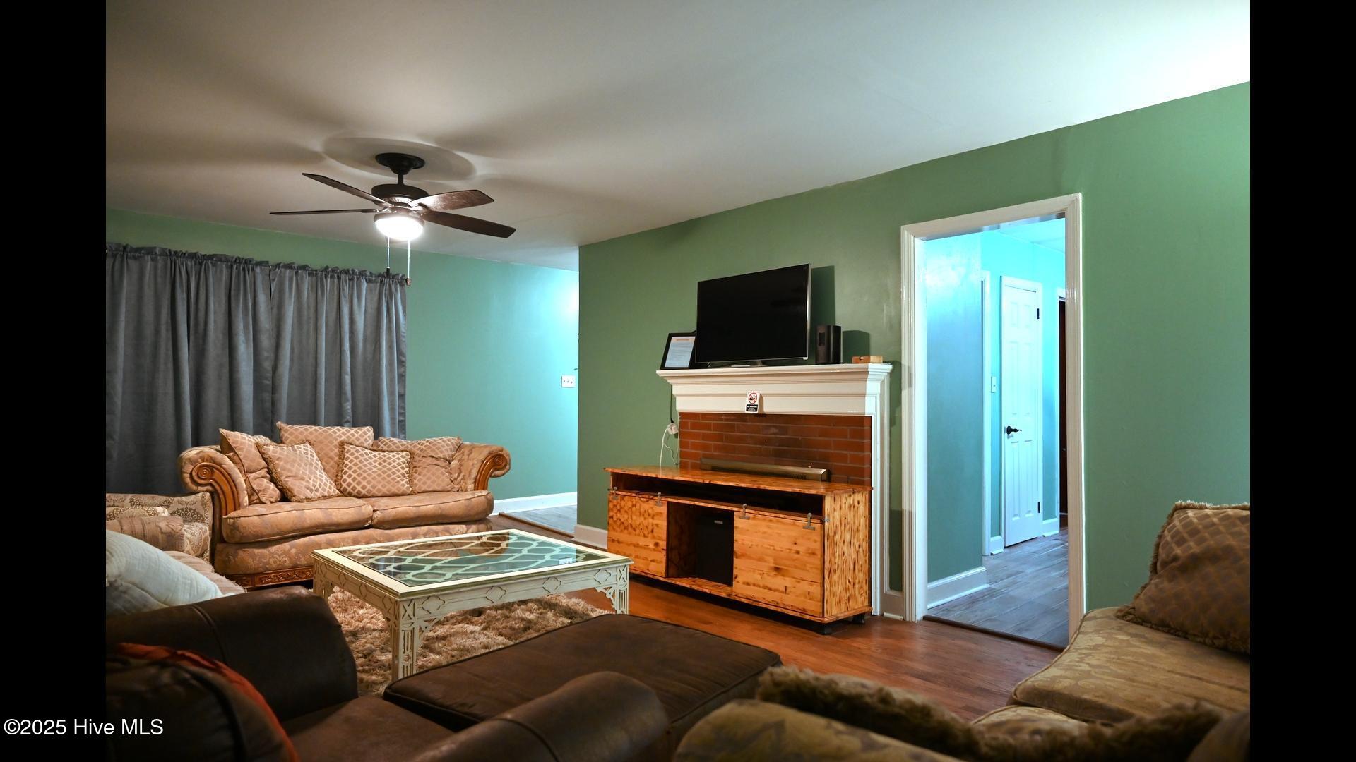 916 Bern Street Property Photo 12