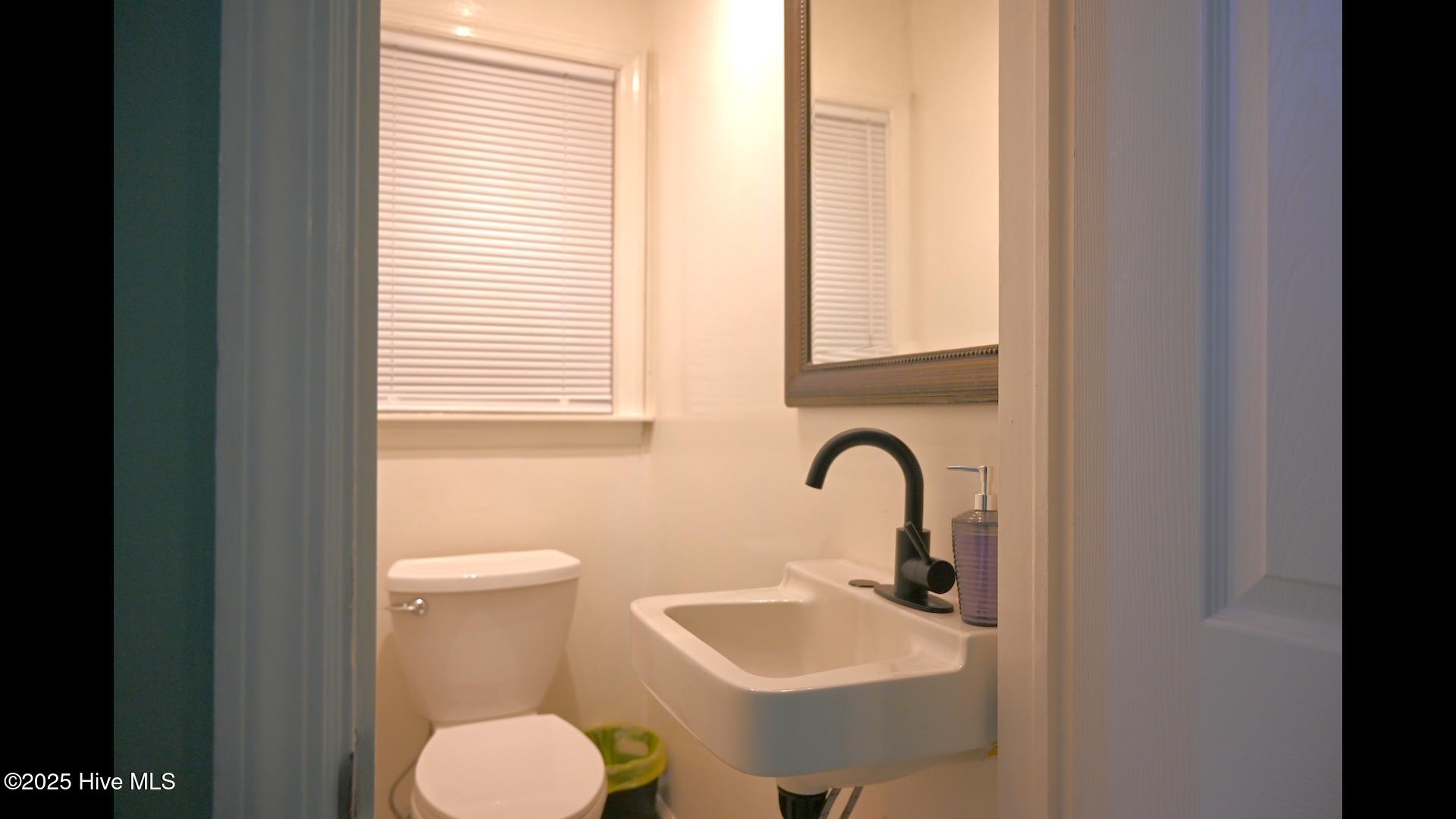 916 Bern Street Property Photo 18