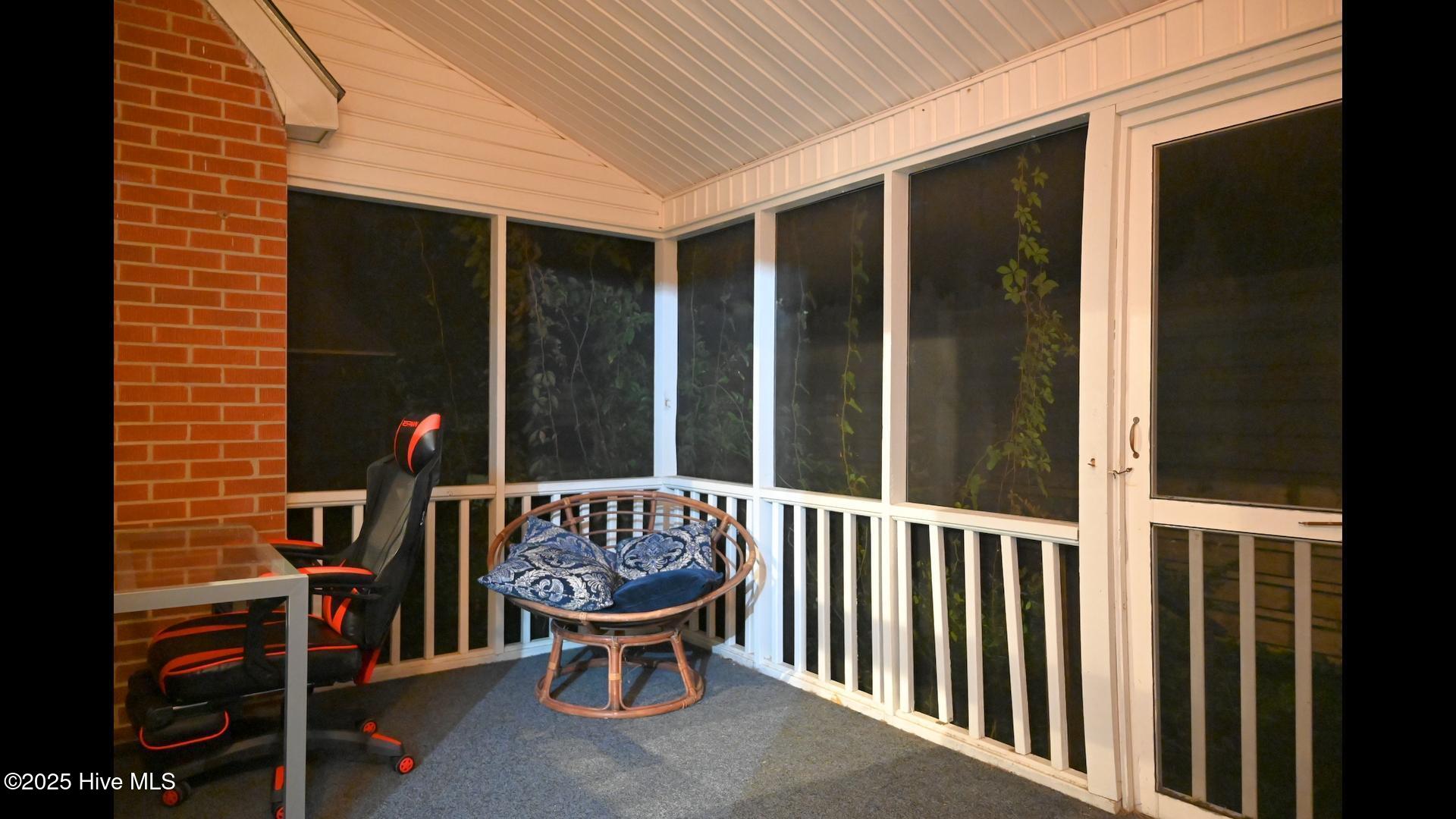 916 Bern Street Property Photo 33