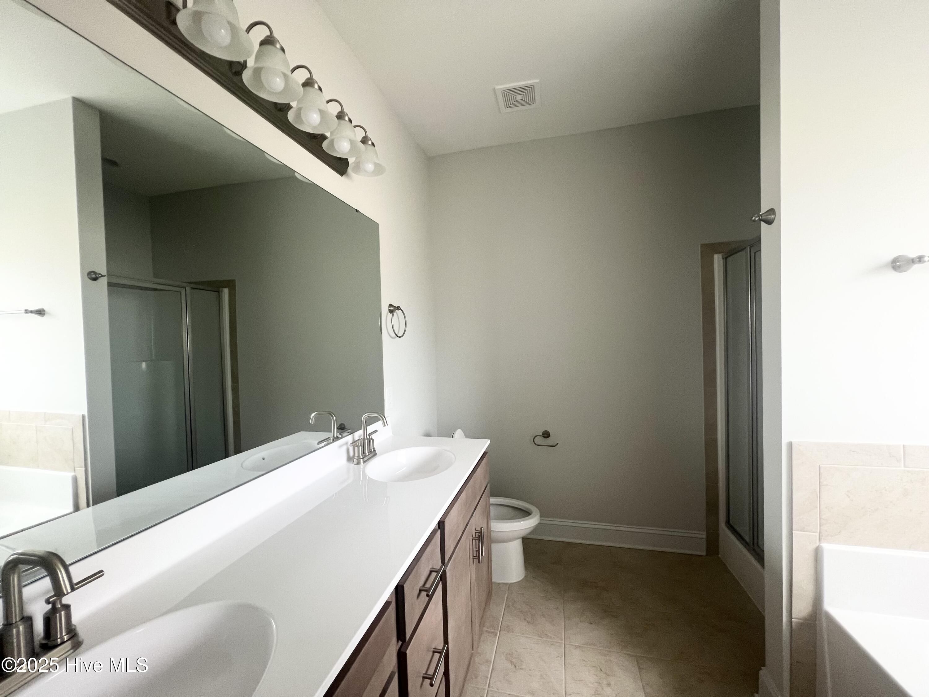 2001 Bluewater Boulevard Property Photo 18