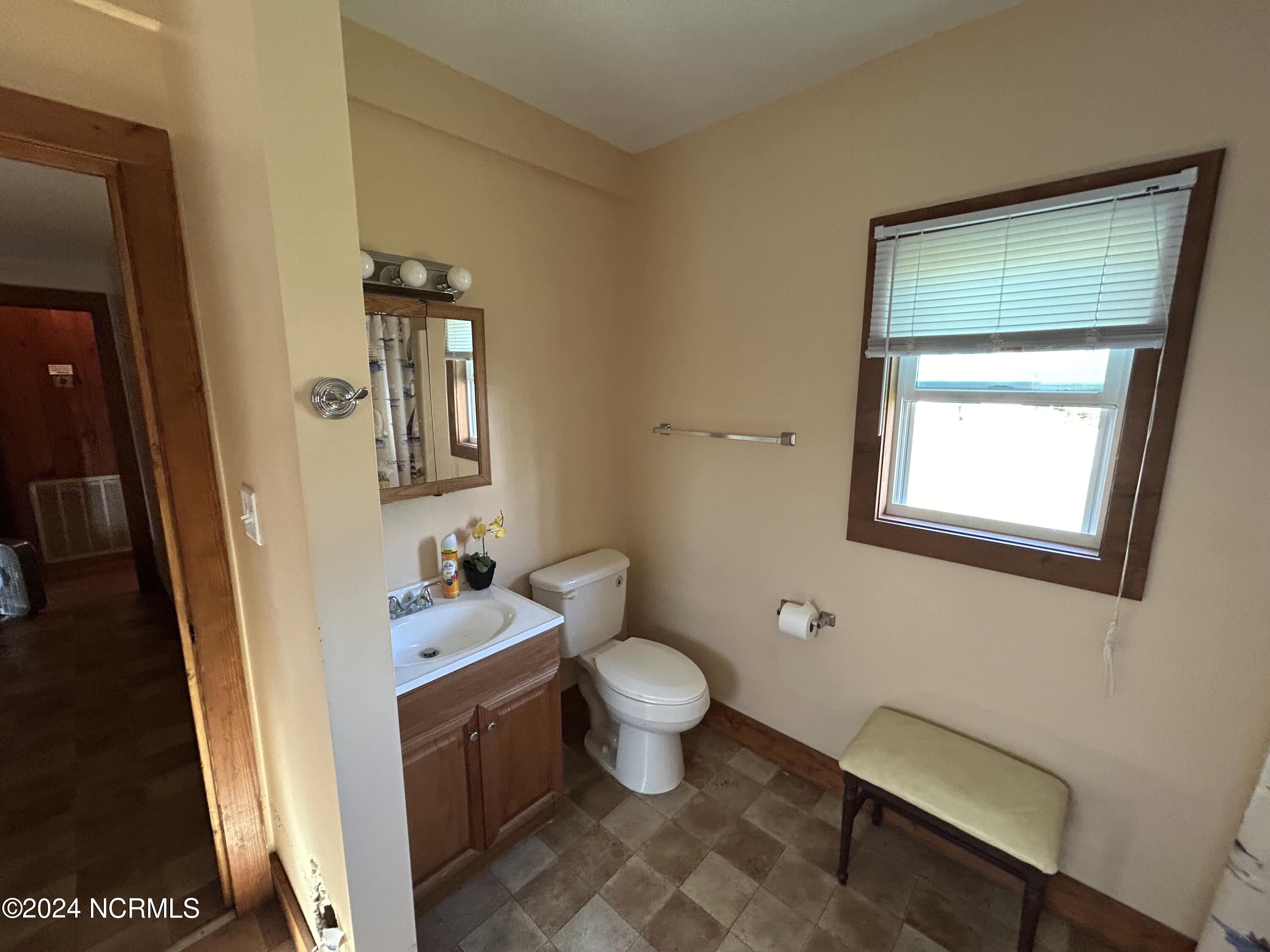 827 Fort Fisher Boulevard Property Photo 13