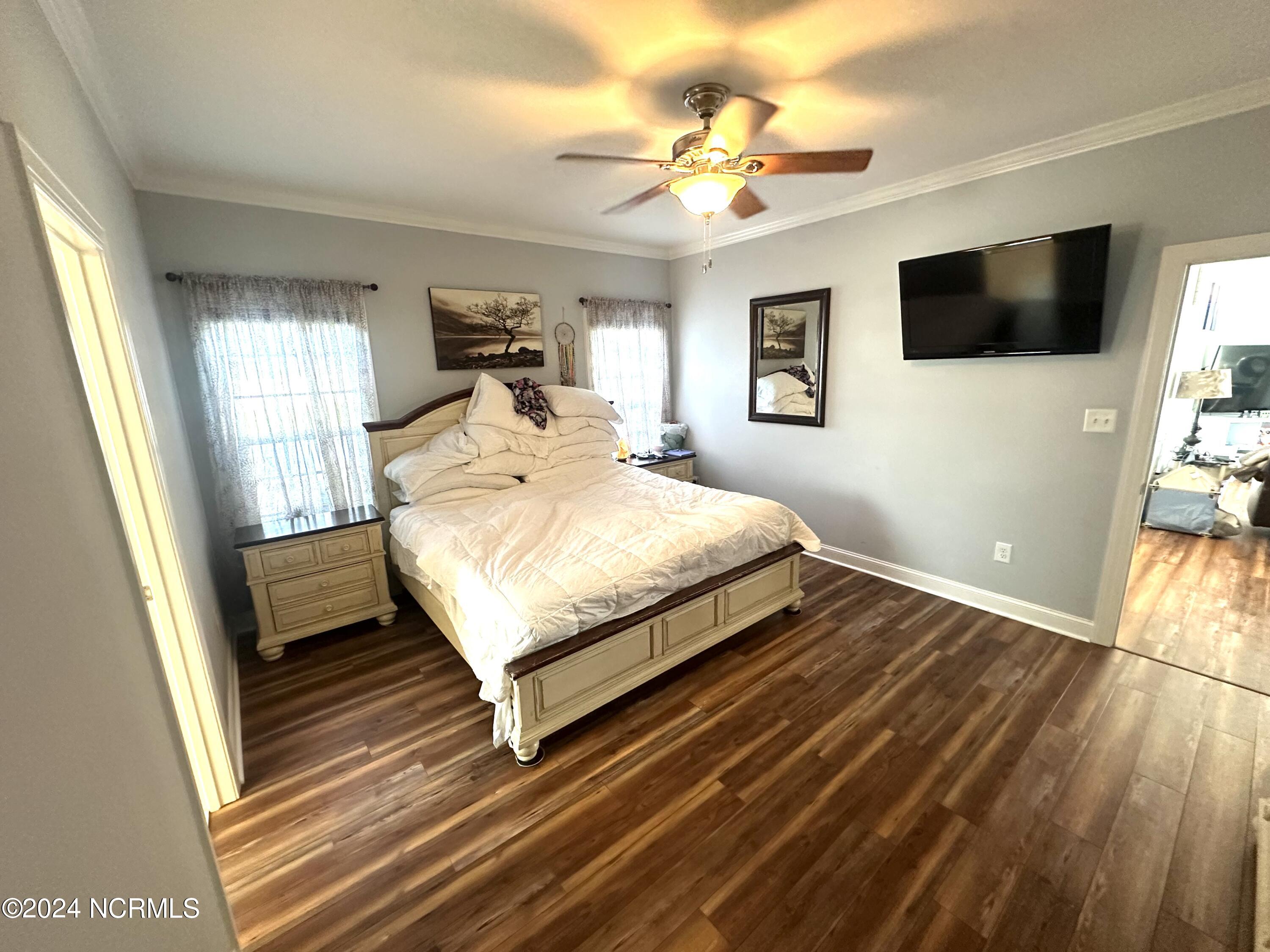 8106 Gentle Breeze Drive Property Photo 16