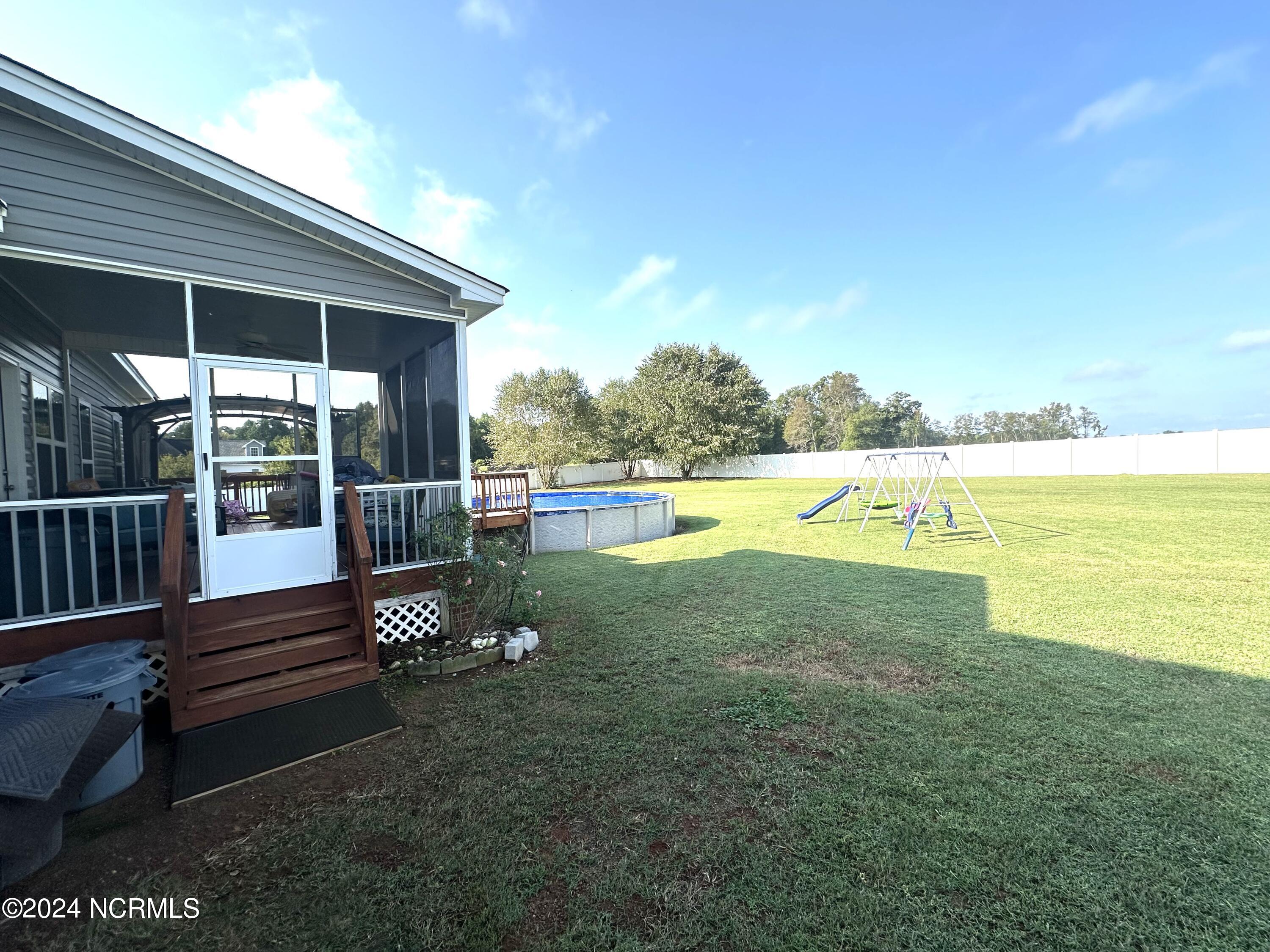 8106 Gentle Breeze Drive Property Photo 26