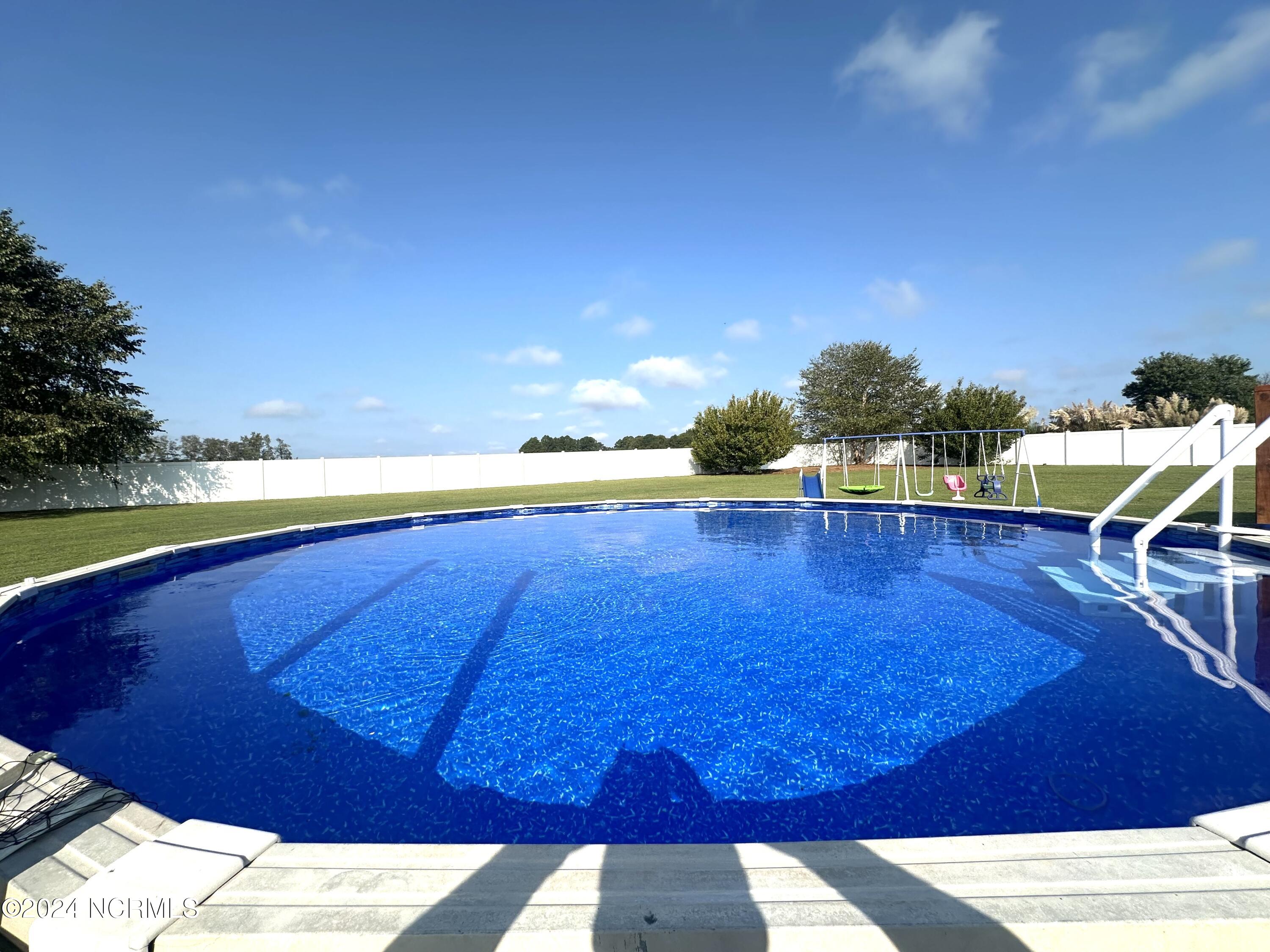 8106 Gentle Breeze Drive Property Photo 31