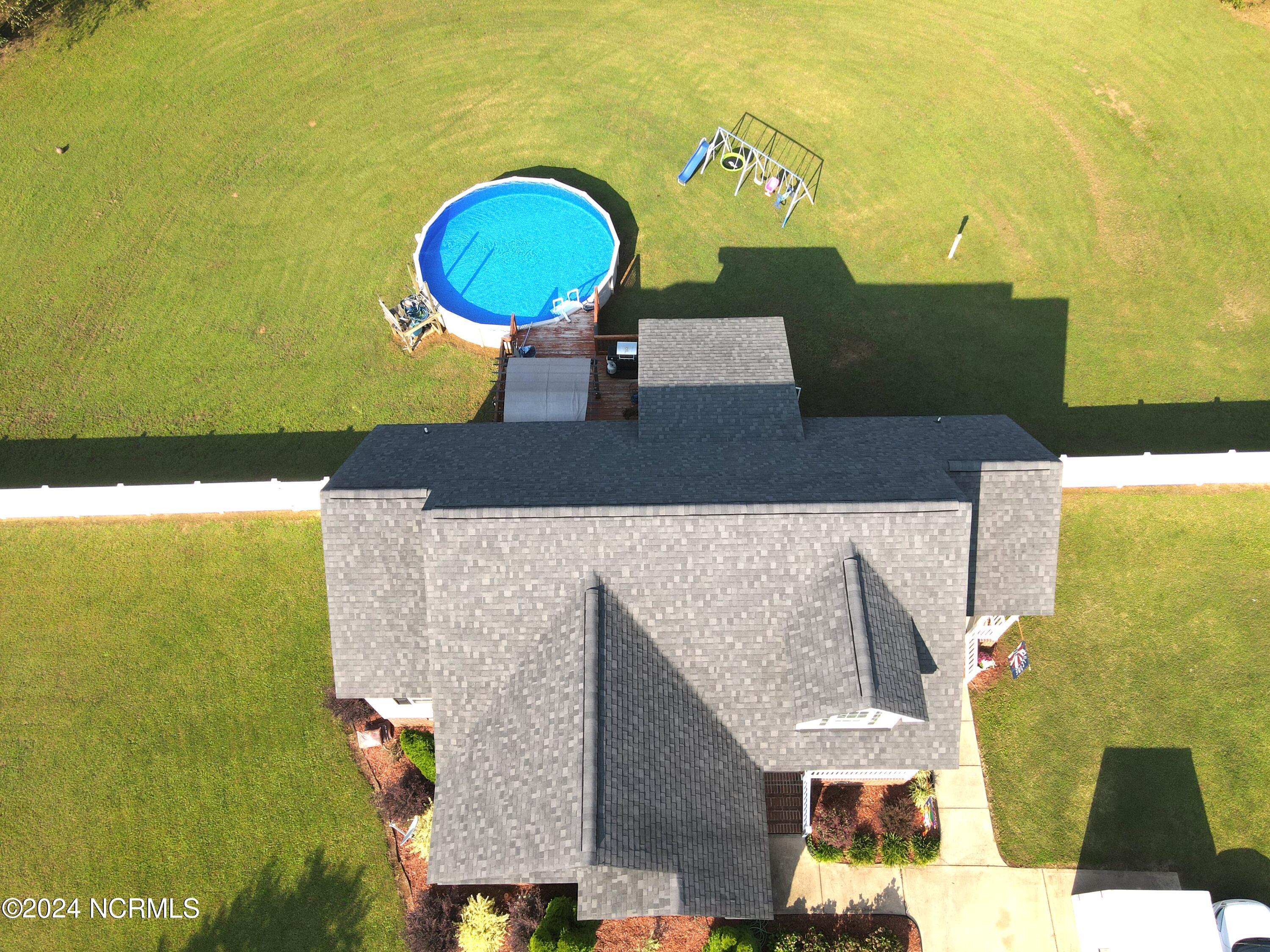 8106 Gentle Breeze Drive Property Photo 32