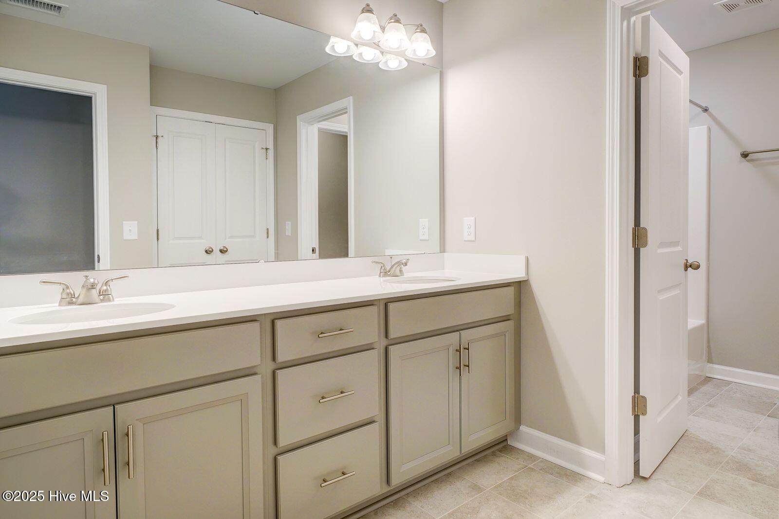 5311 Vespar Court Property Photo 26