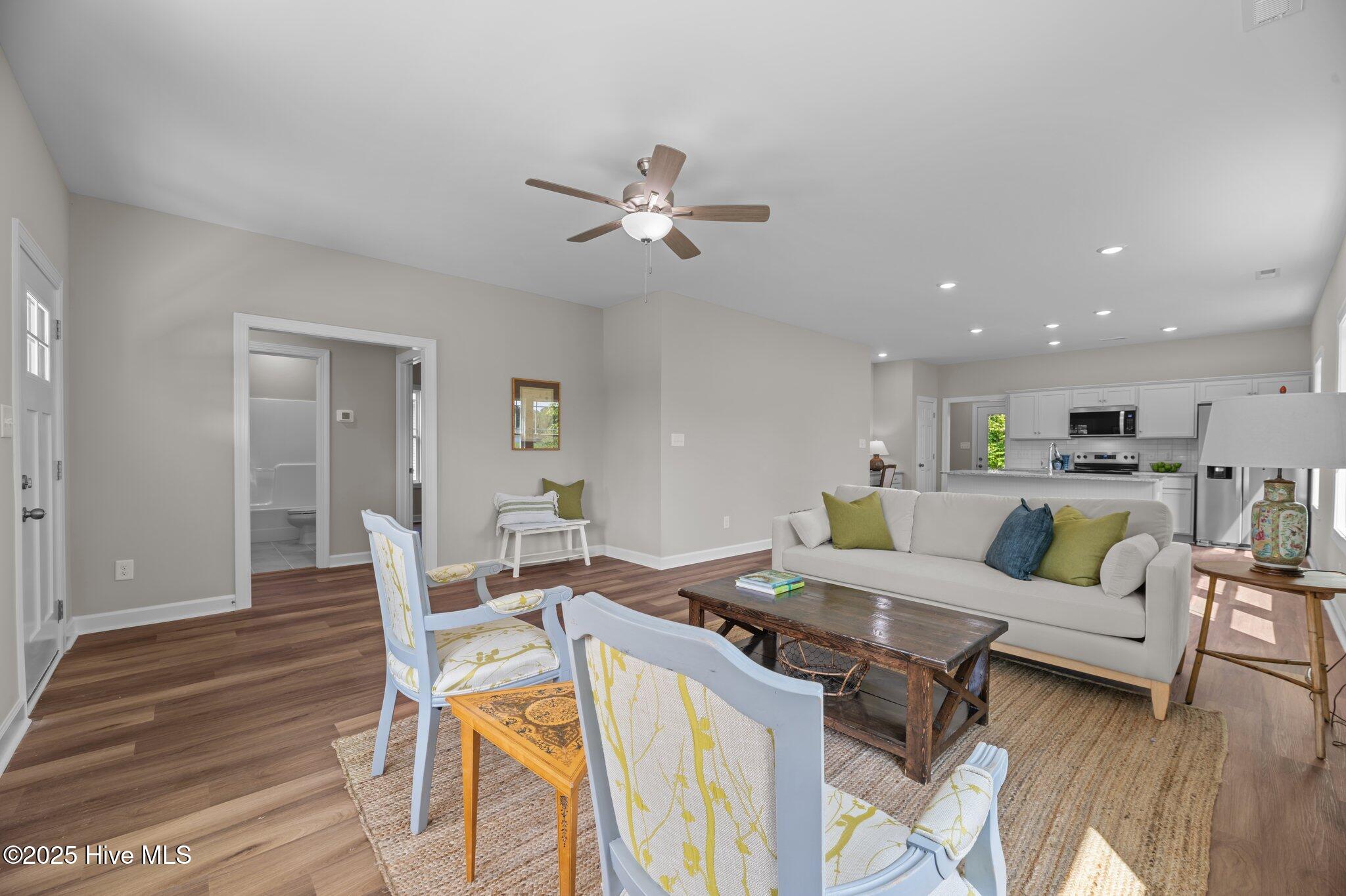 318 Camp Creek Drive Property Photo 4