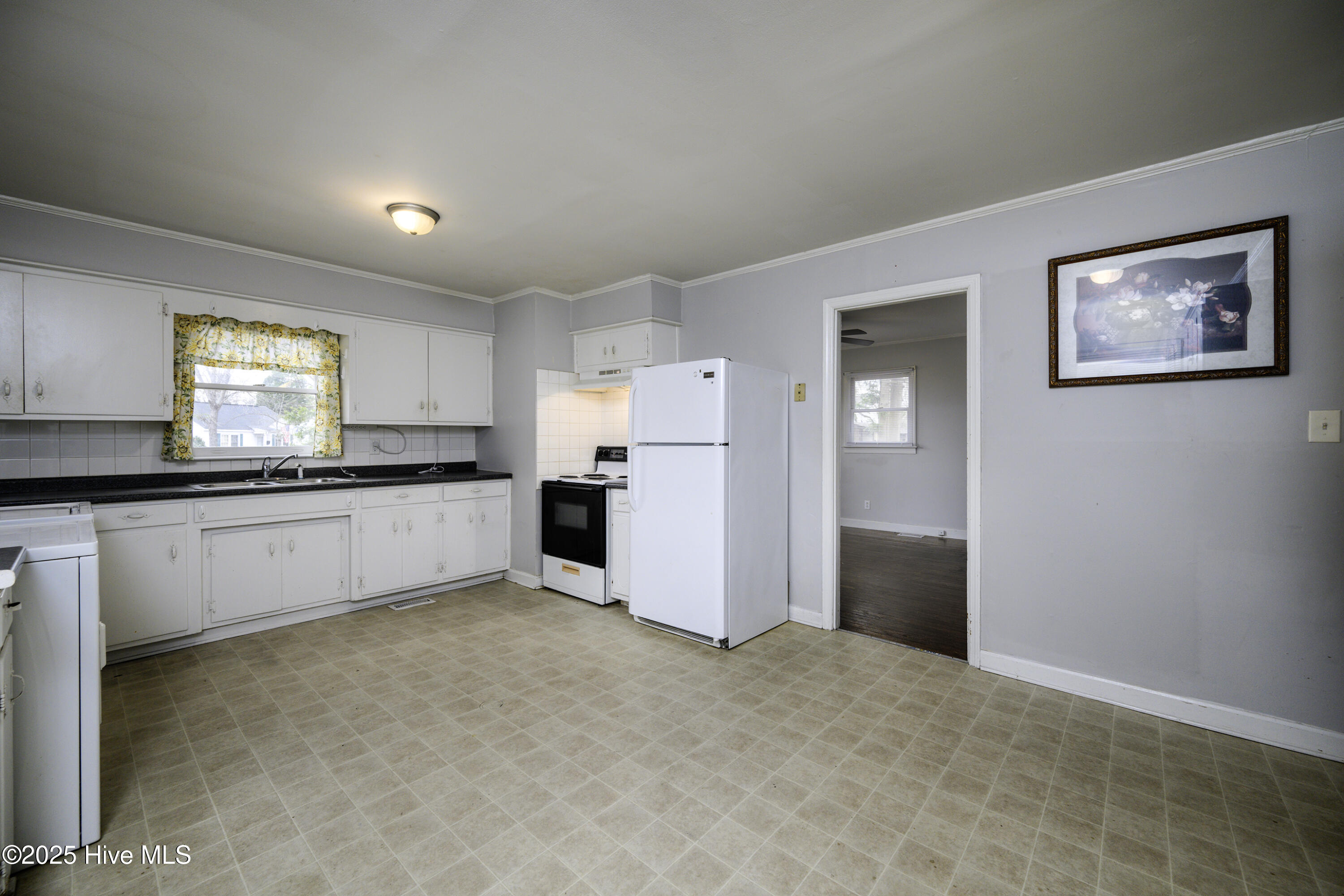 1814 Asheville Street Property Photo 8