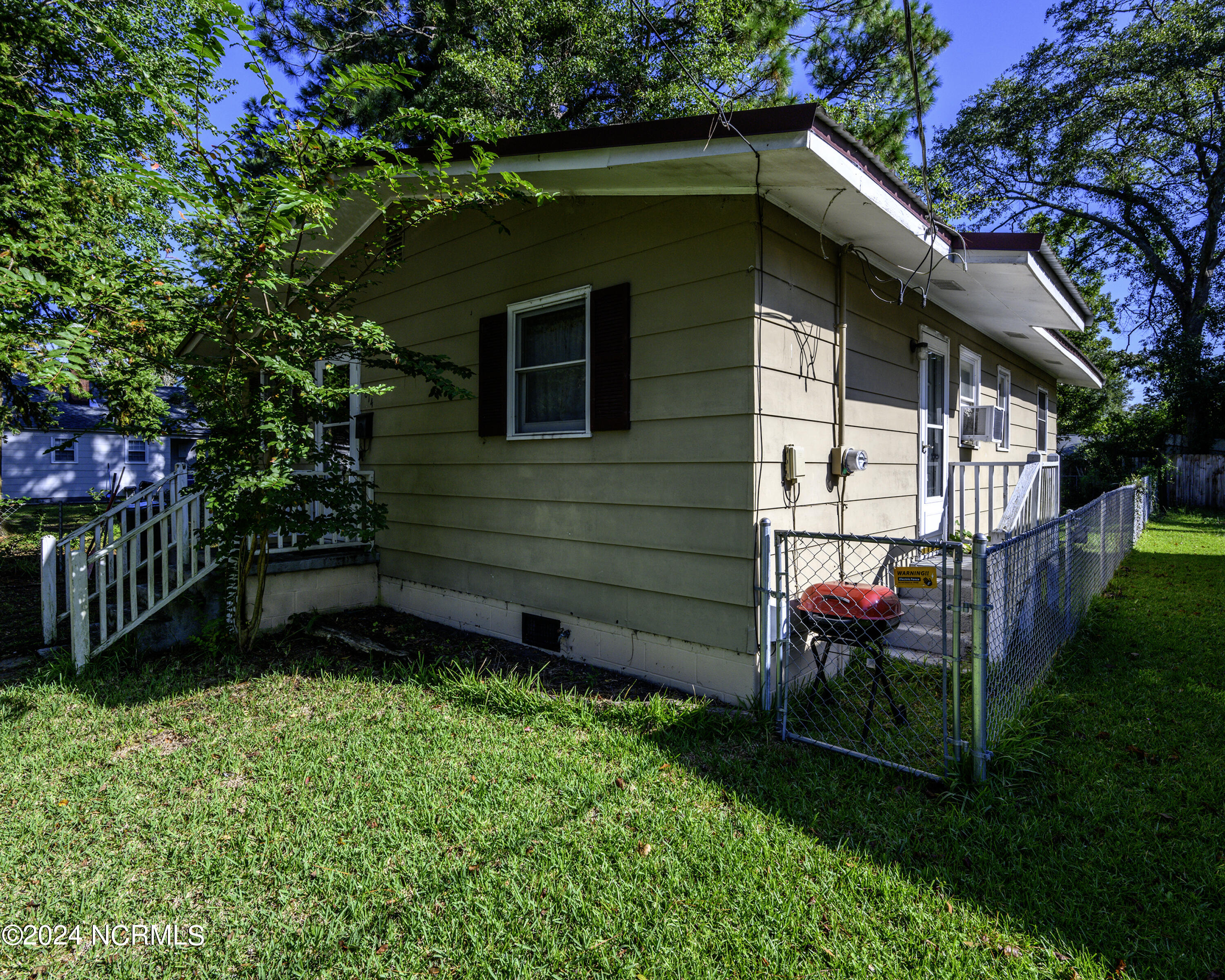 1814 Asheville Street Property Photo 20