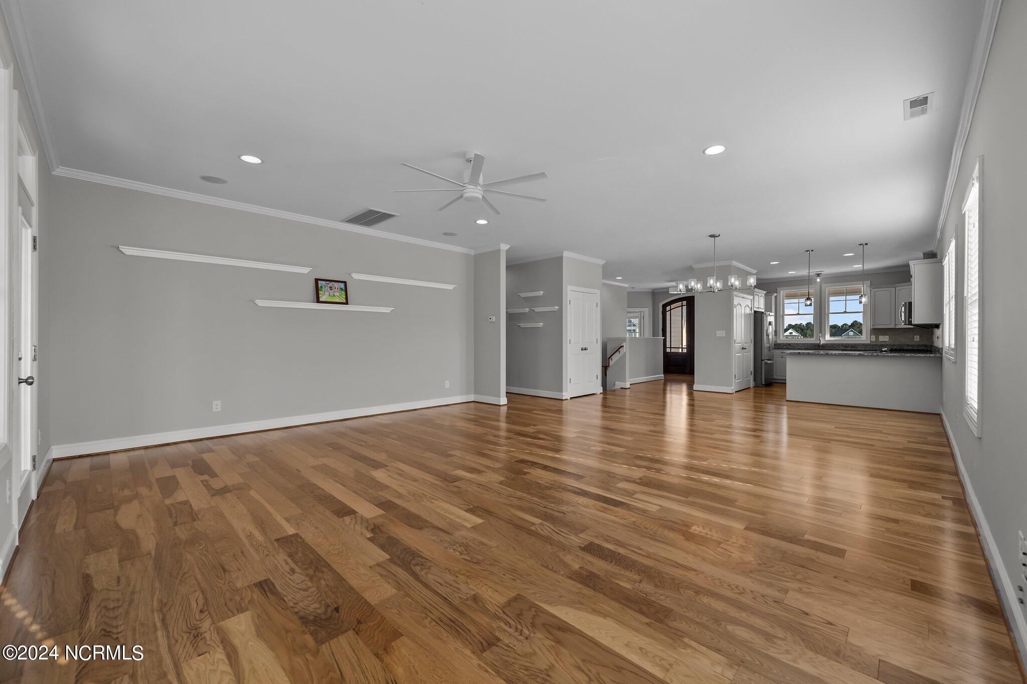 709 Lake Catherine Drive Property Photo 8