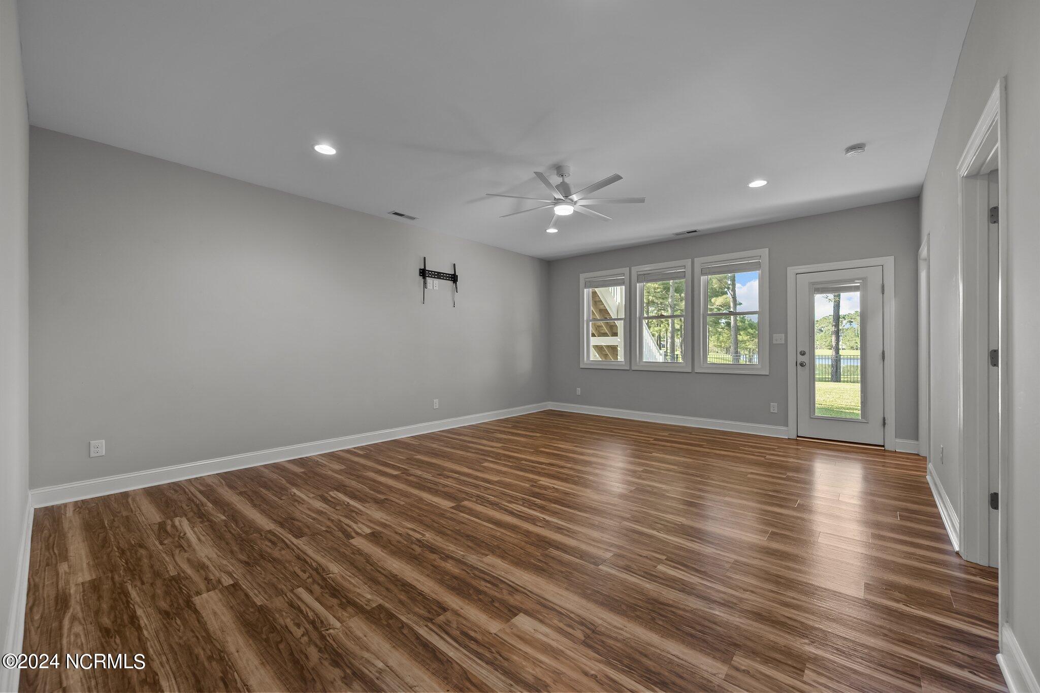 709 Lake Catherine Drive Property Photo 26