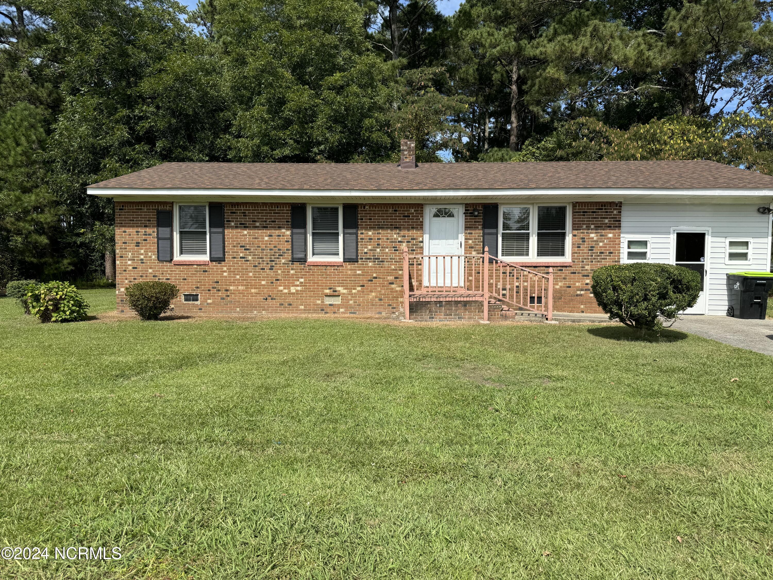 6748 Hassell Road Property Photo