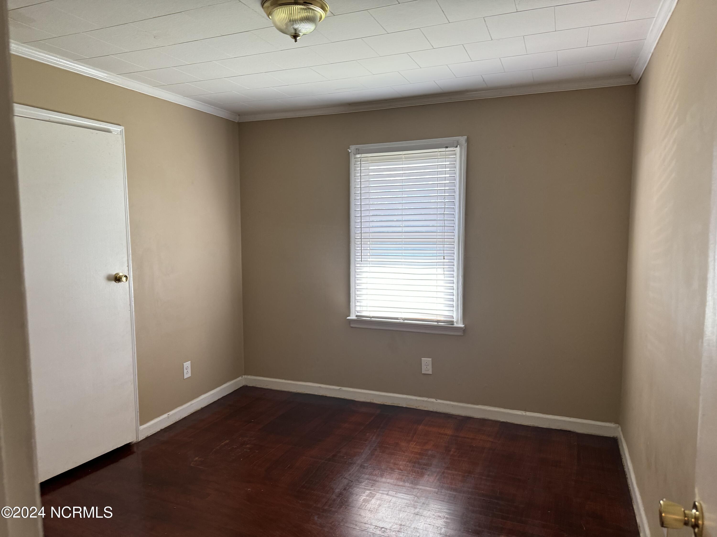 6748 Hassell Road Property Photo 4