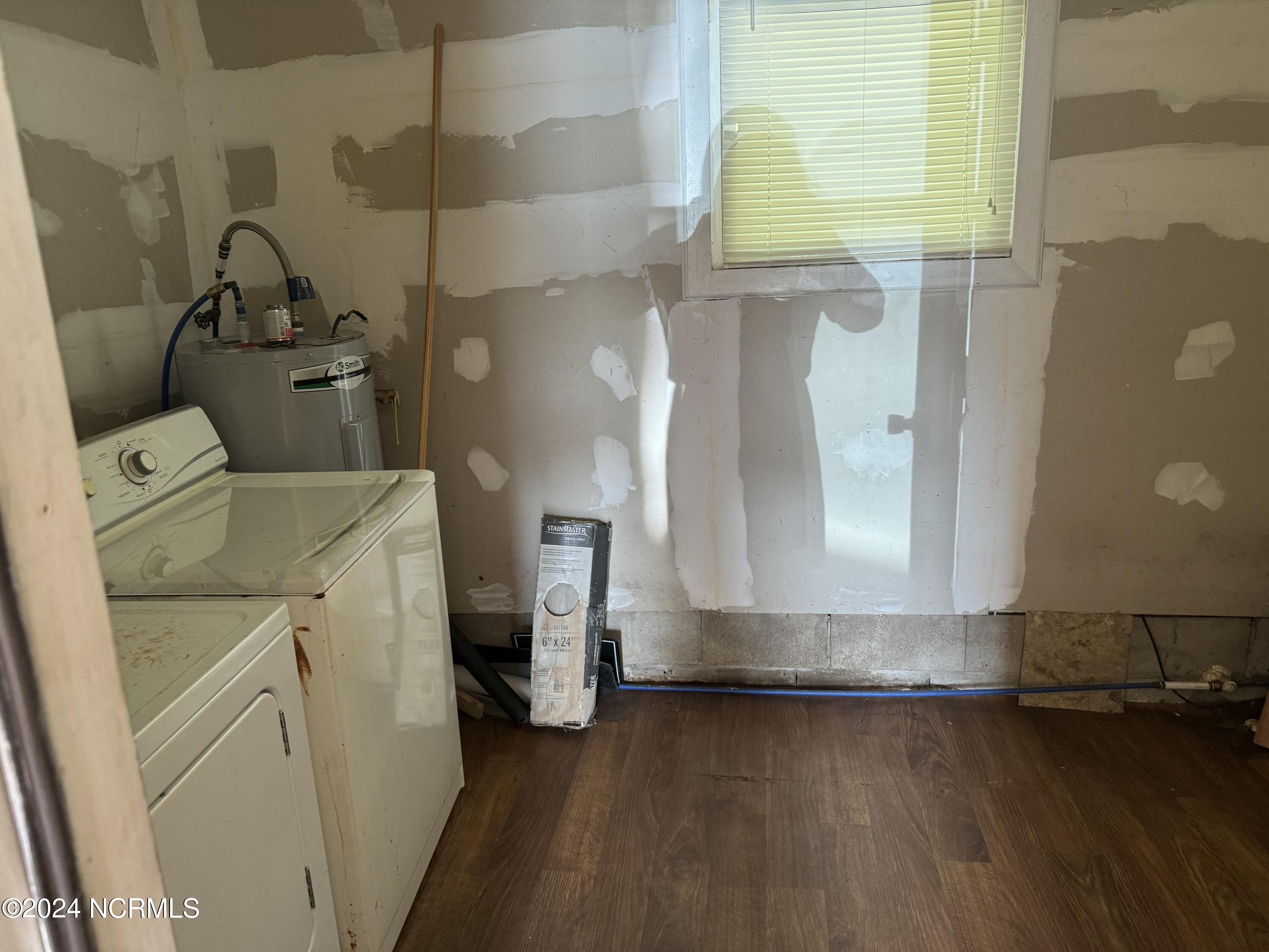 6748 Hassell Road Property Photo 8