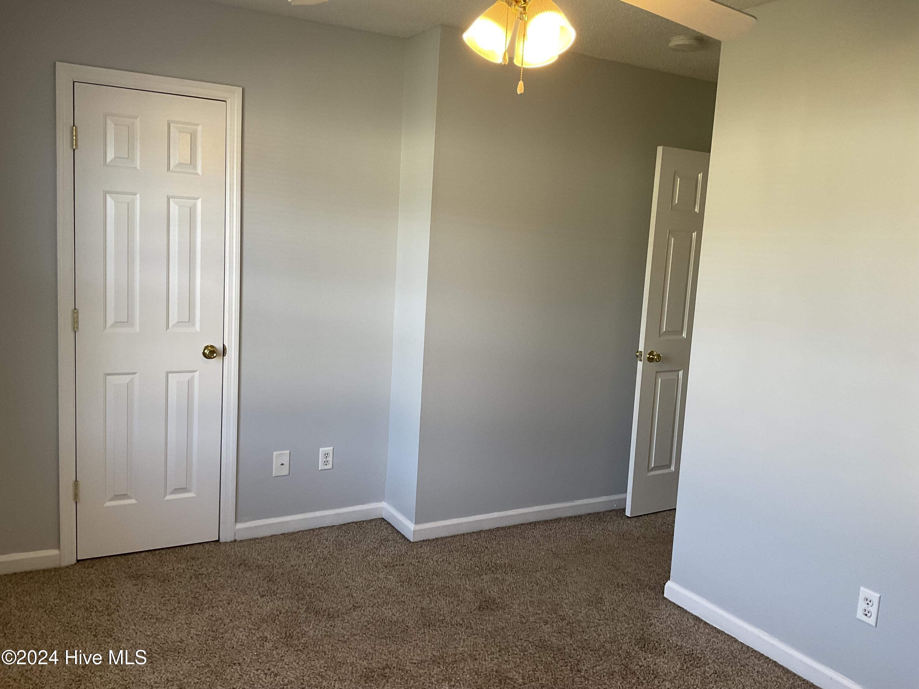 109 Fairwood Court Property Photo 6