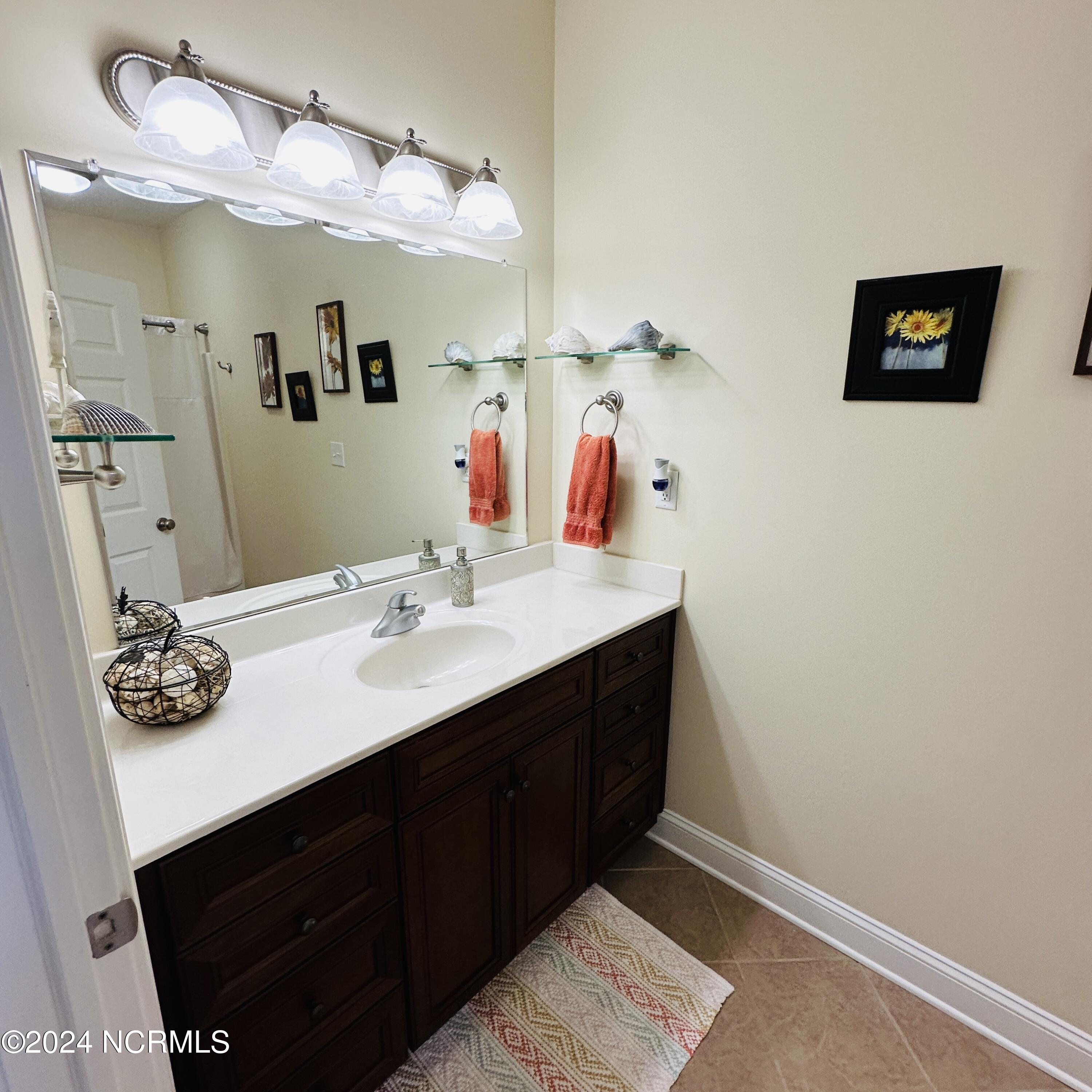 152 Wharf Landing Drive F Property Photo 13
