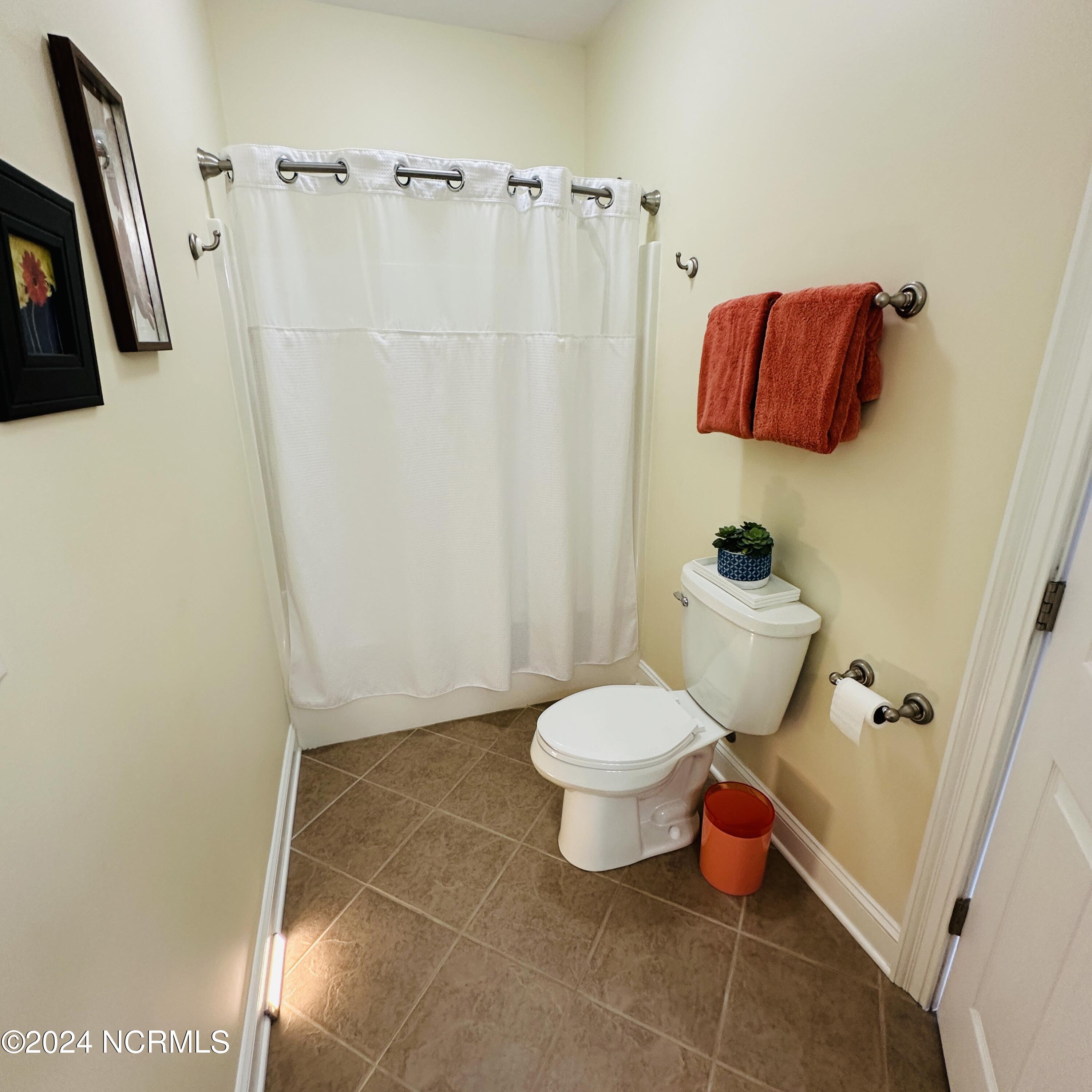 152 Wharf Landing Drive F Property Photo 14