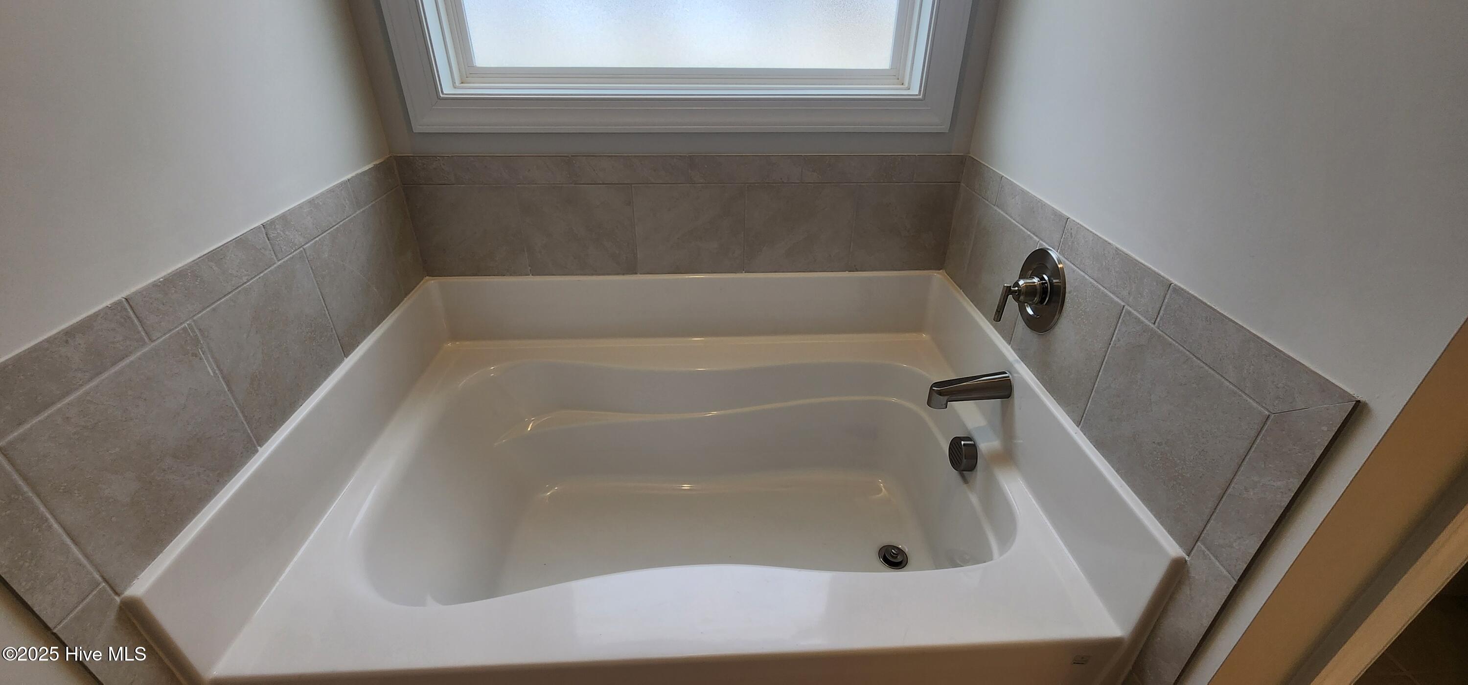 2019 Bluewater Boulevard Property Photo 24