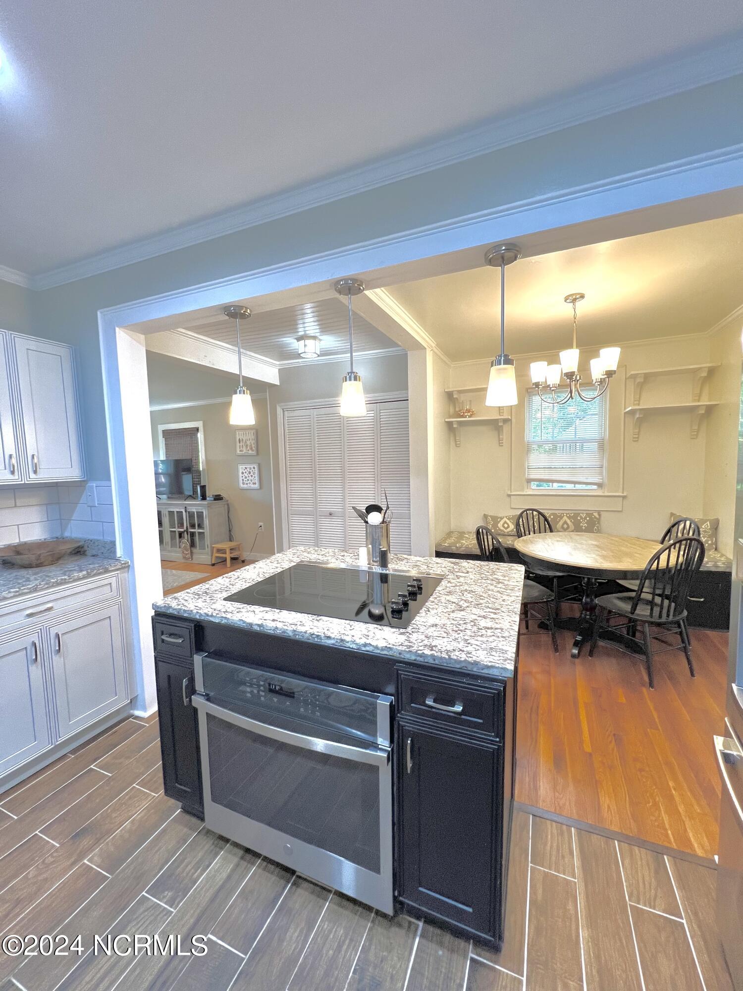 115 Noyes Avenue Property Photo 18