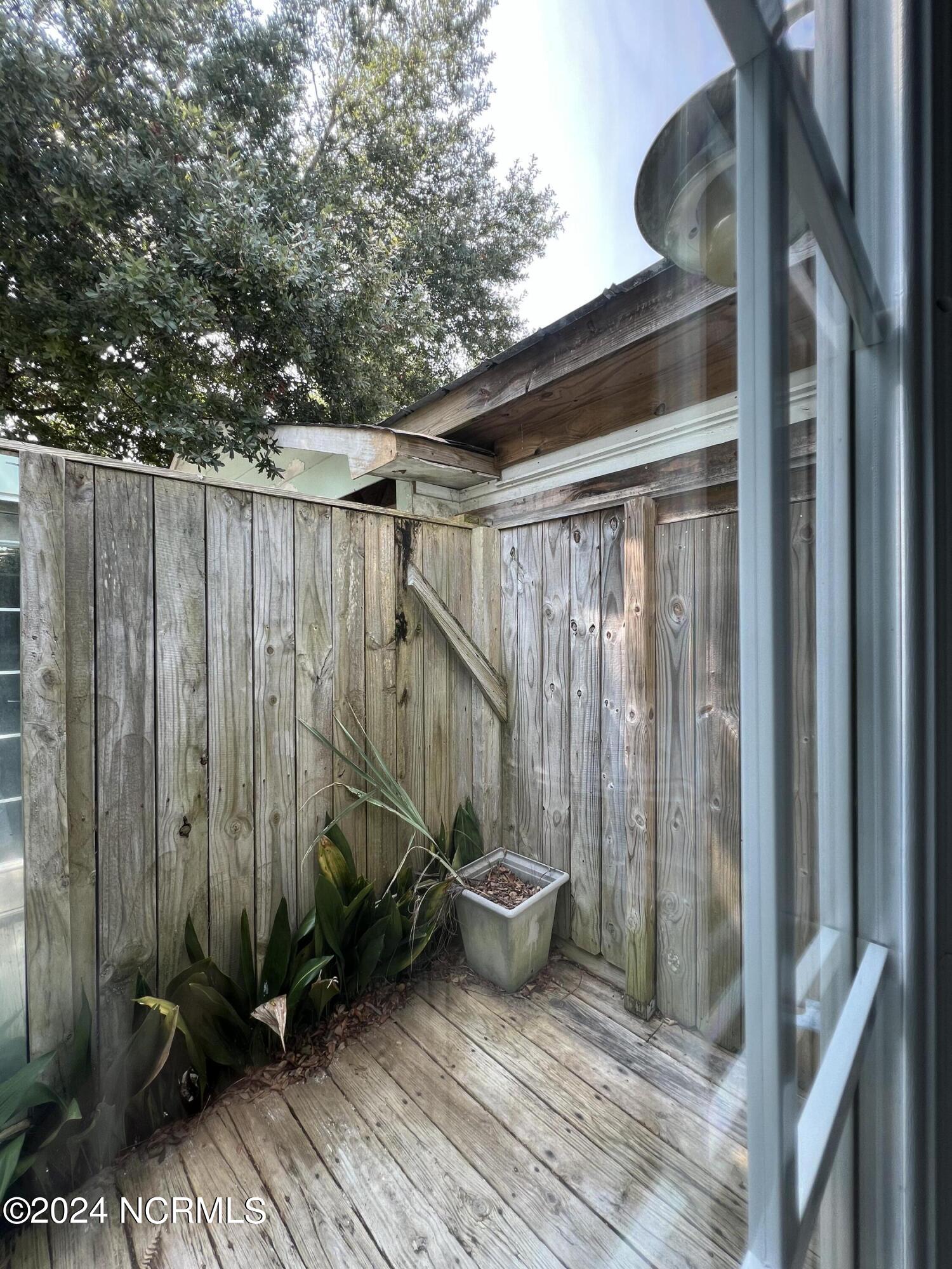 115 Noyes Avenue Property Photo 38
