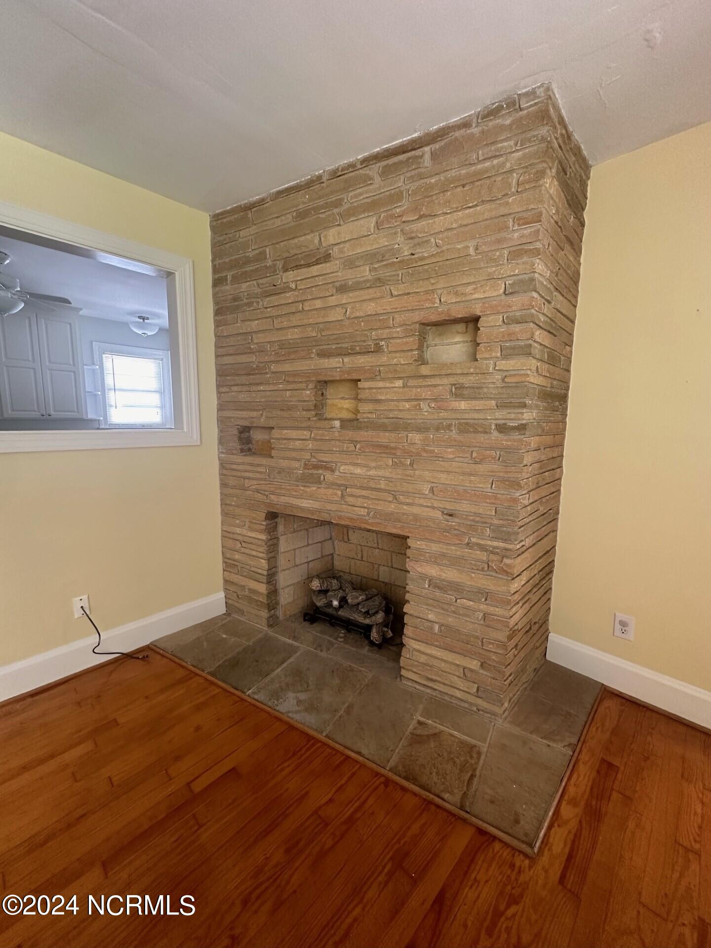 800 E Troy Street Property Photo 13