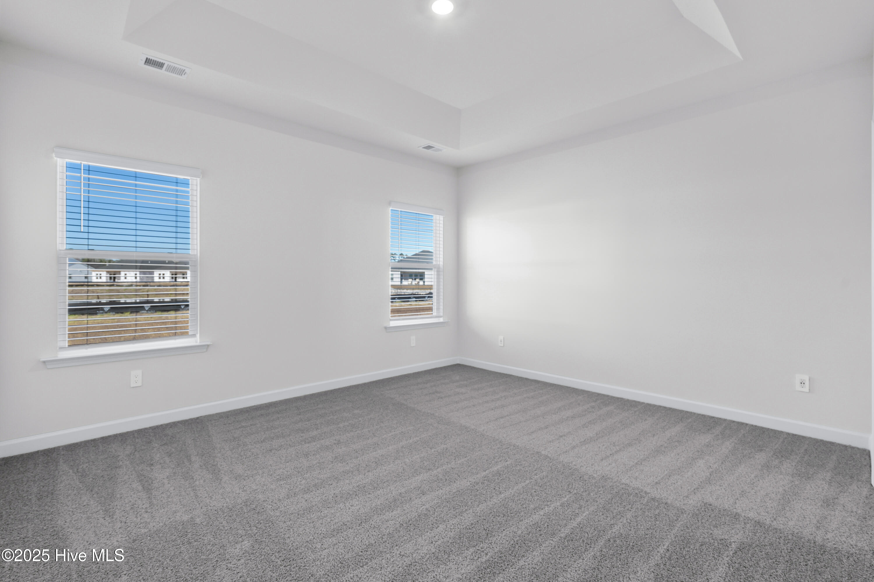 628 Blackthorne Circle Property Photo 19