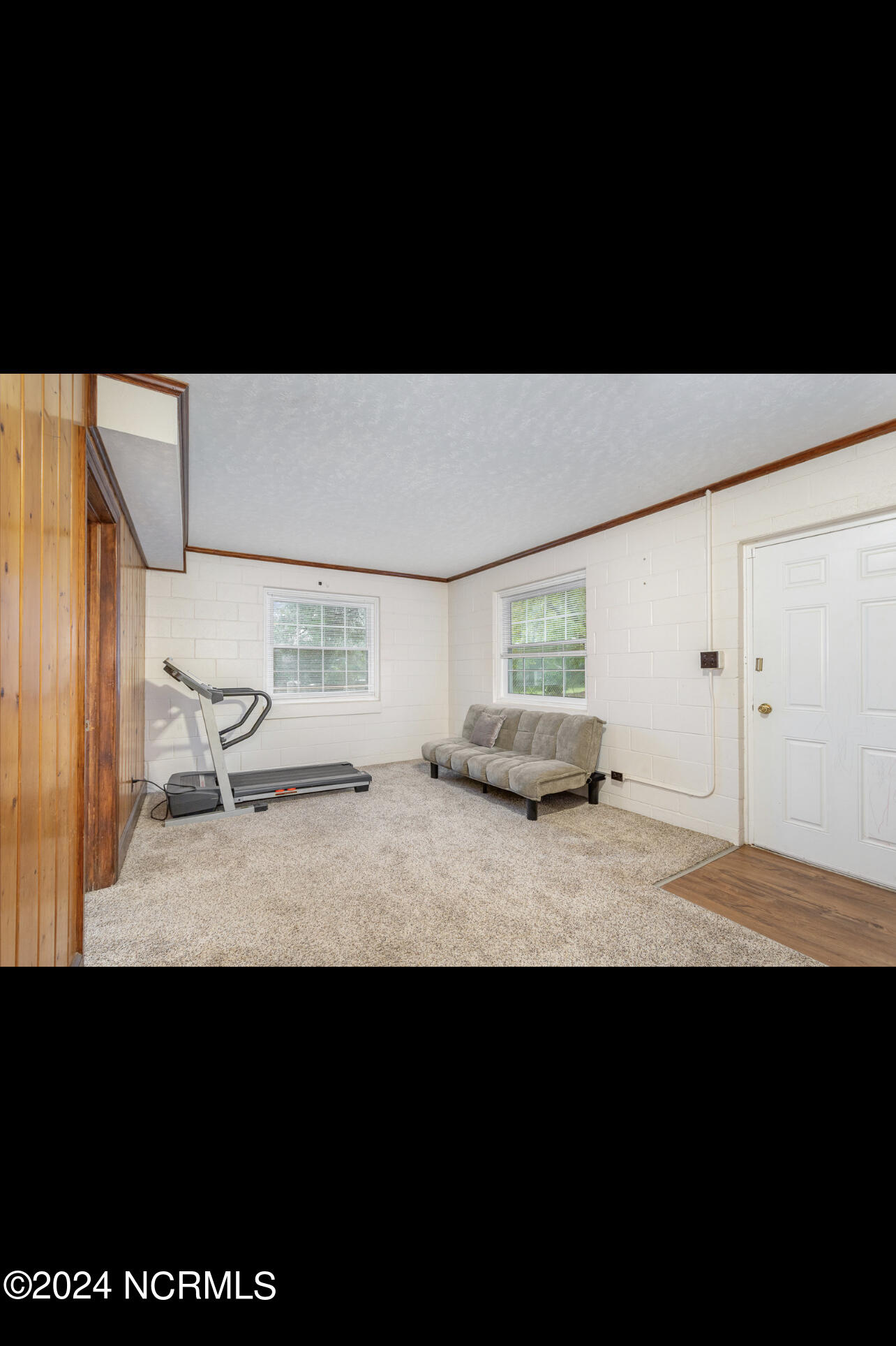 1809 Friendly Road Property Photo 16