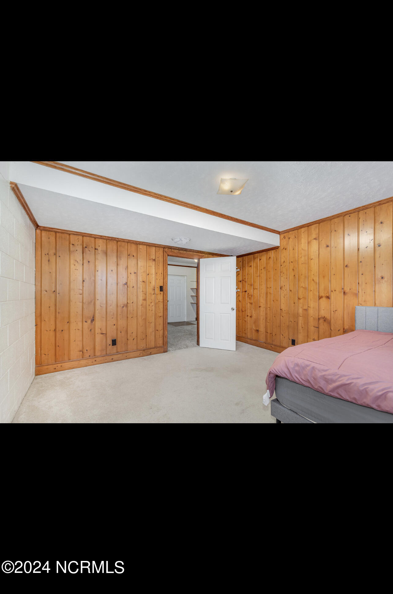 1809 Friendly Road Property Photo 18