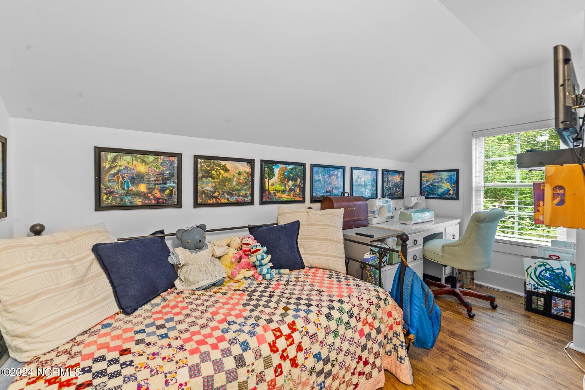 306 4th Street Property Photo 23