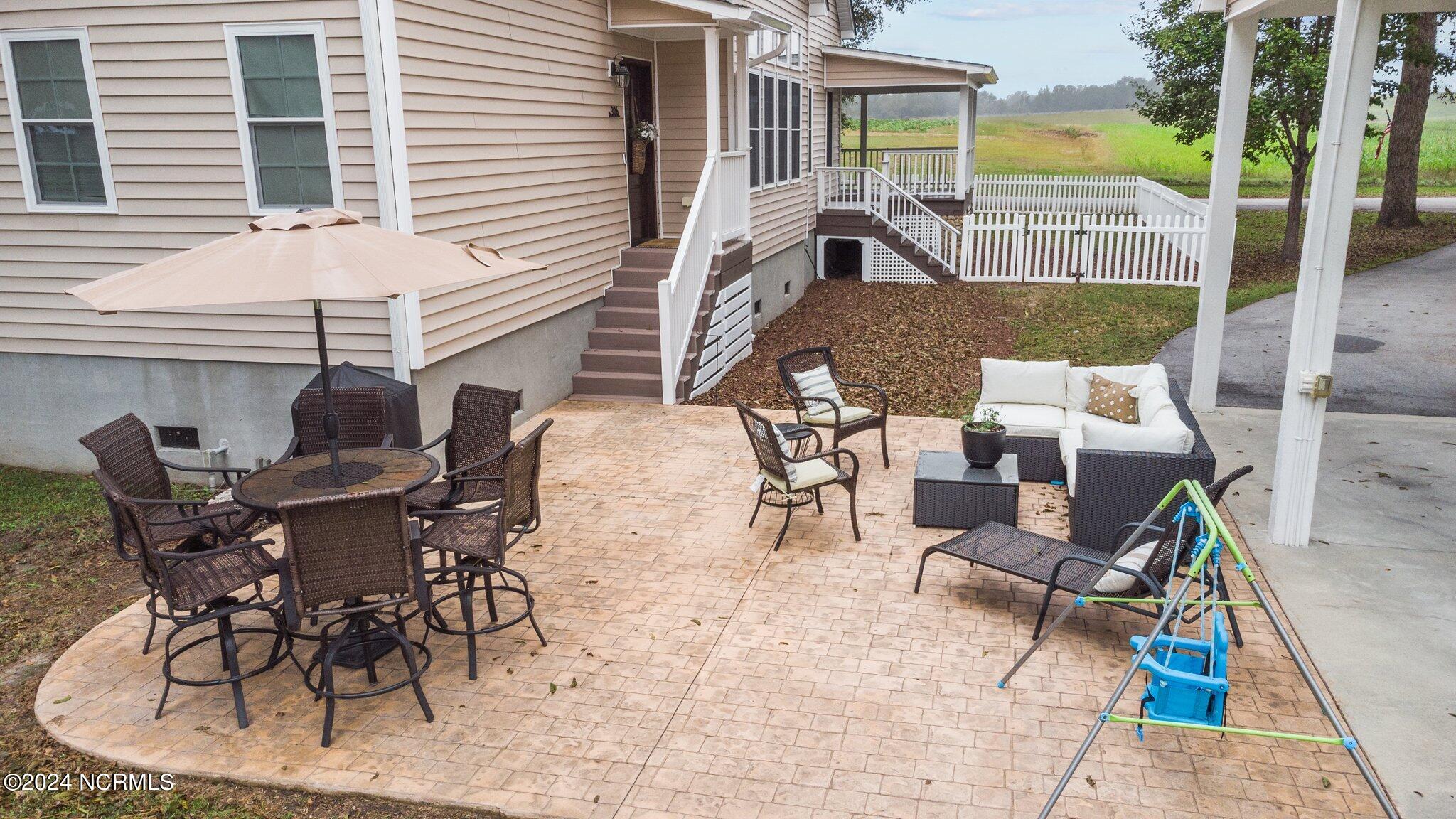 306 4th Street Property Photo 28