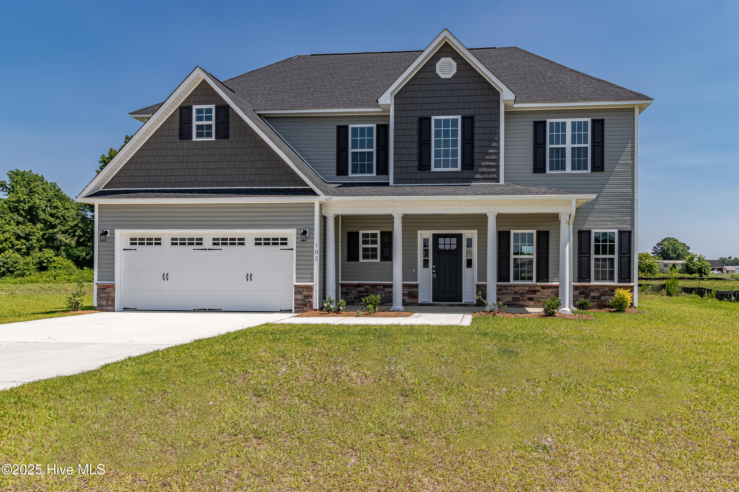 102 Talton Farm Drive Property Photo 1