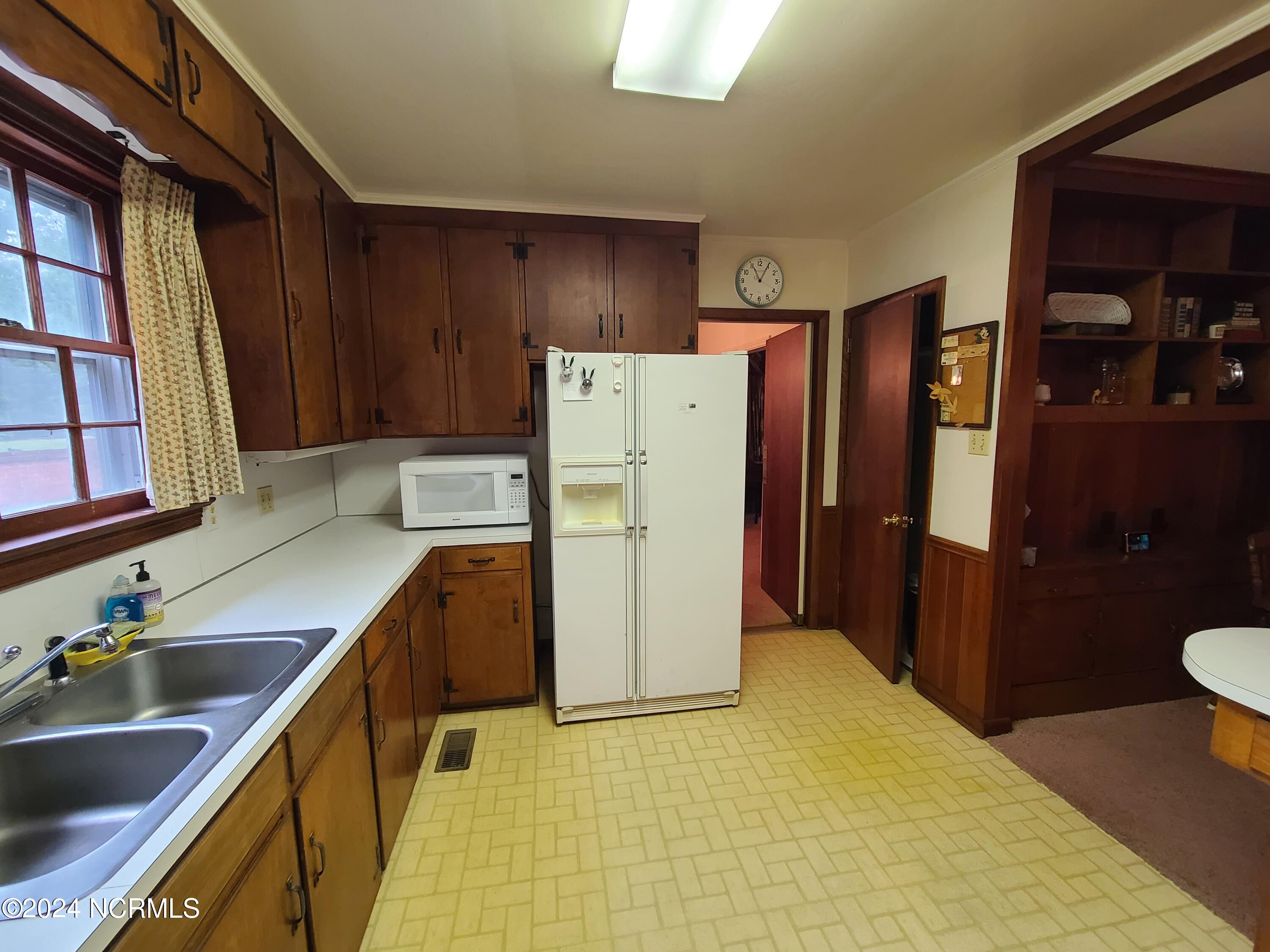 1904 Sedgefield Drive Property Photo 23