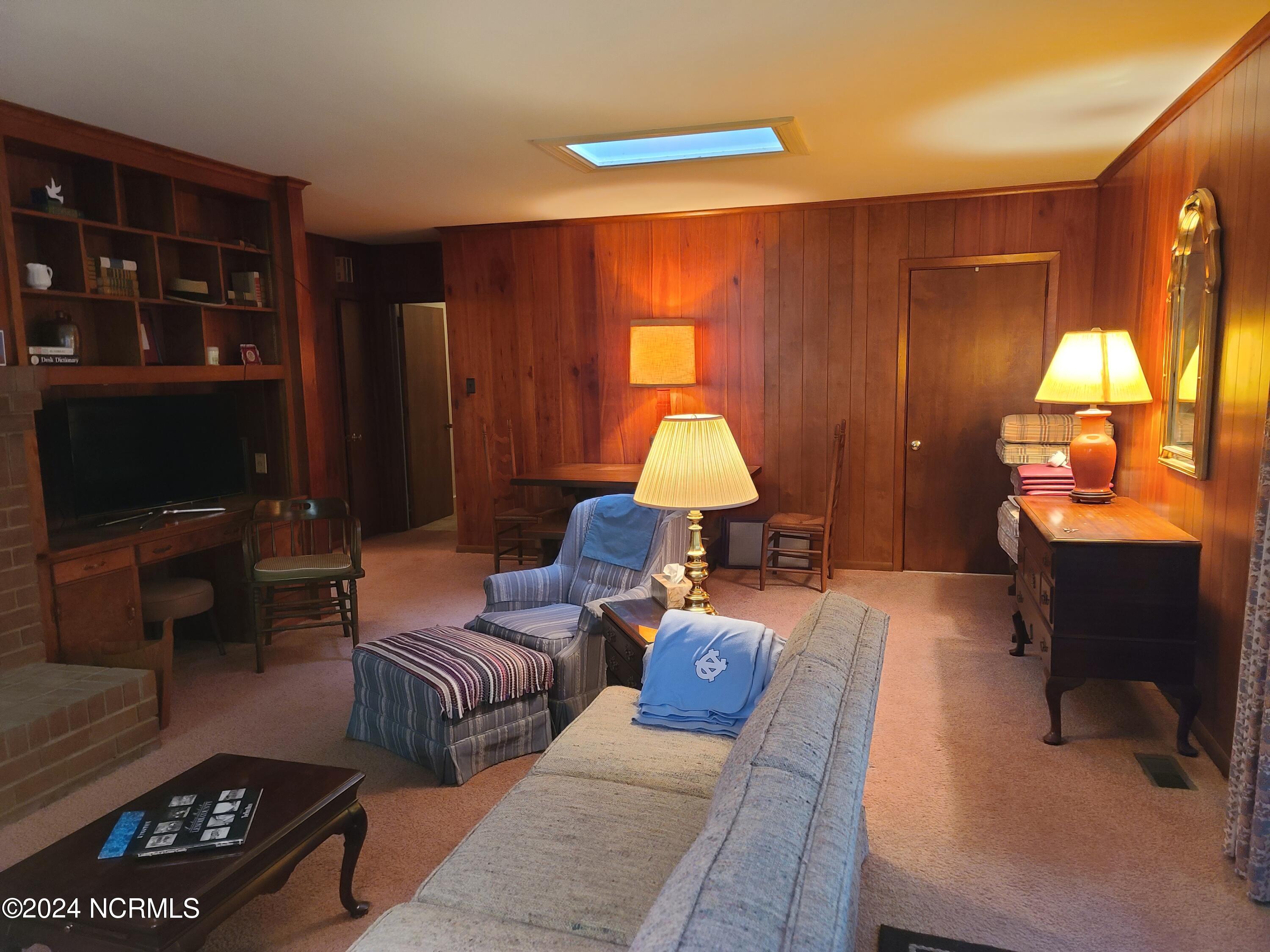 1904 Sedgefield Drive Property Photo 24
