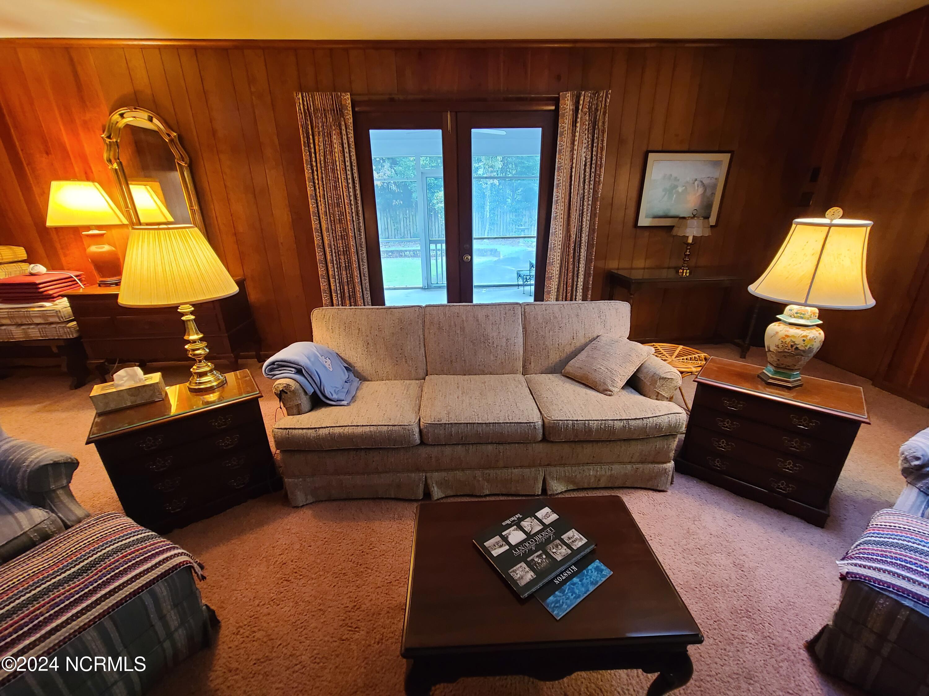 1904 Sedgefield Drive Property Photo 28