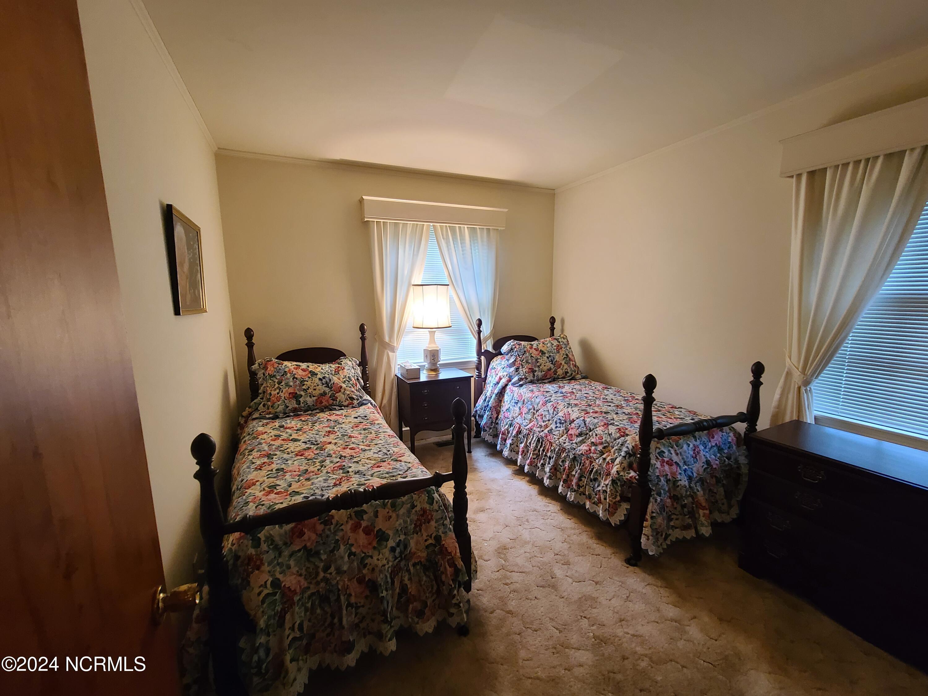 1904 Sedgefield Drive Property Photo 36